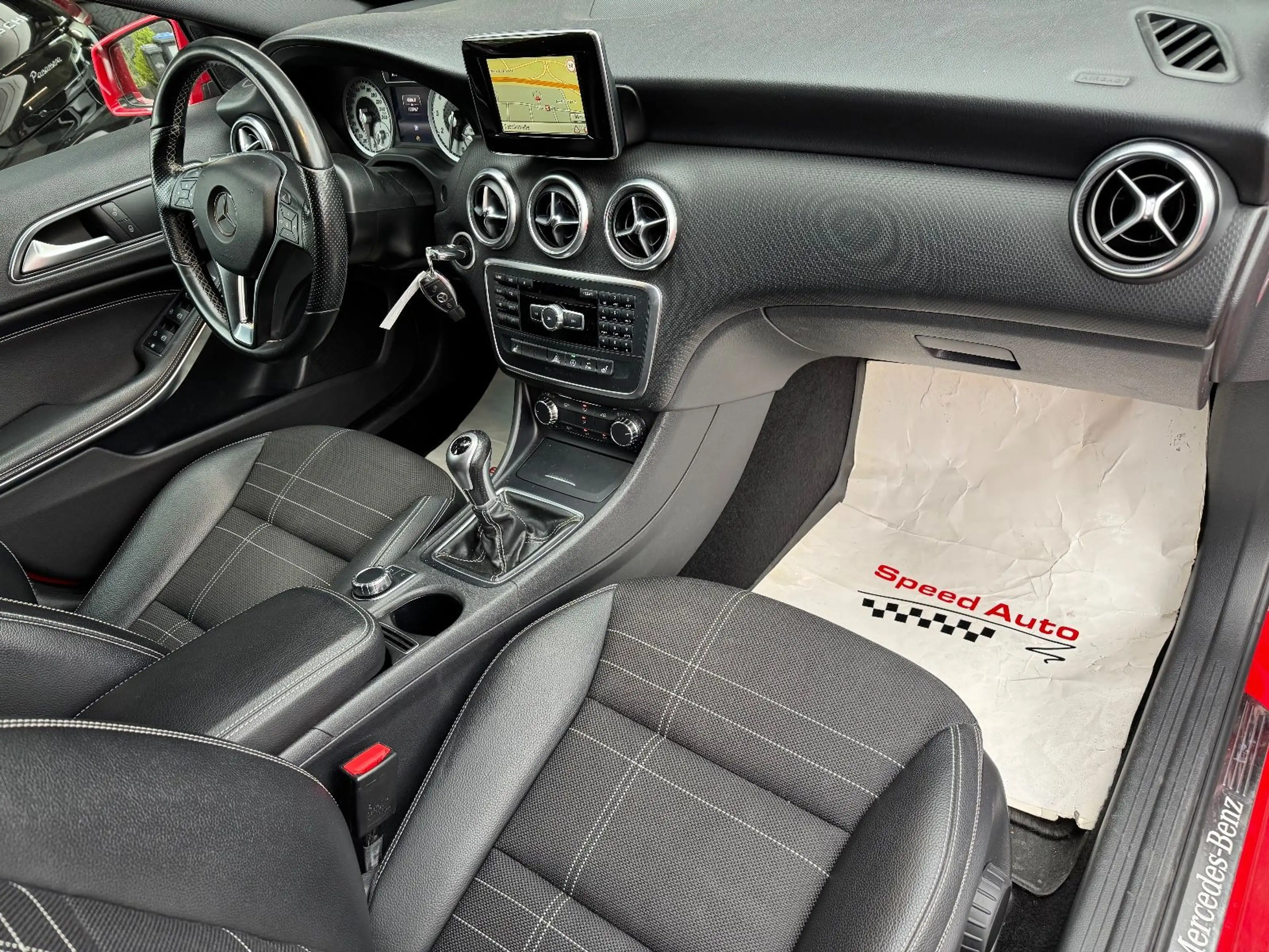 Mercedes-Benz A 180 BlueEffi Urban/NAVI/PDC/17"/2.HAND — photo 13