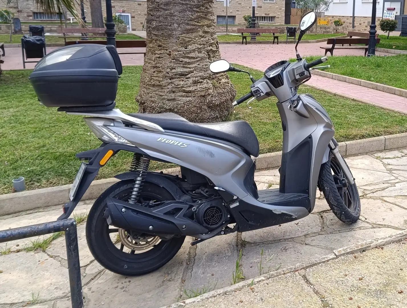Kymco People S 125 Argent - 1