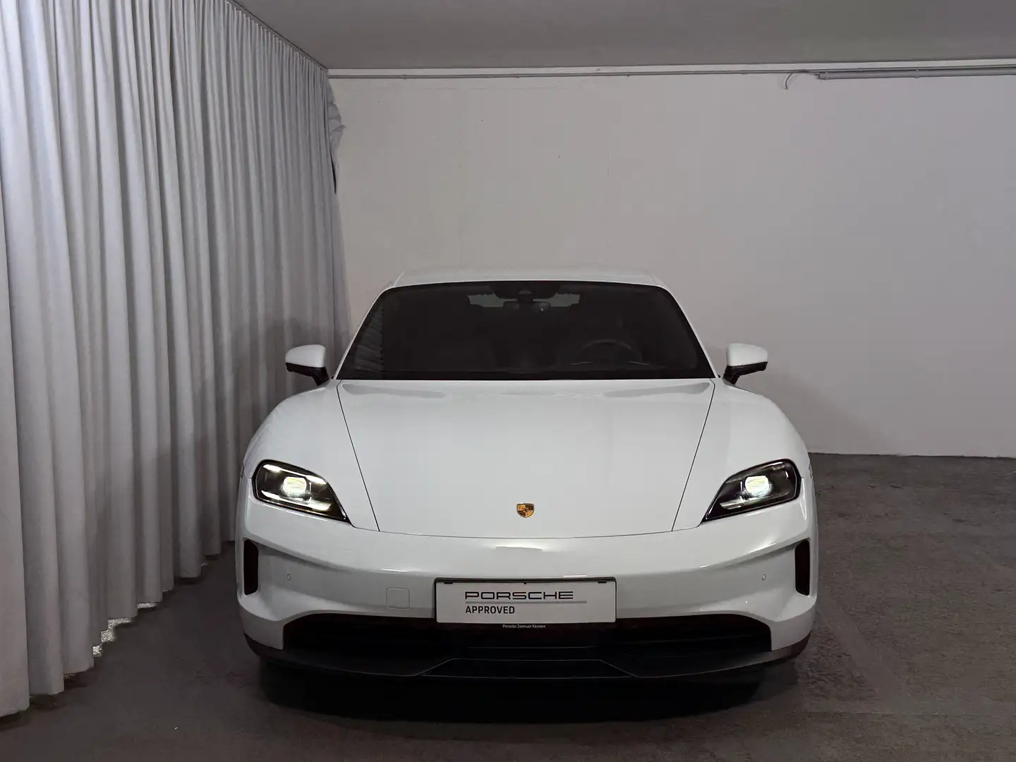 Porsche Taycan Facelift Modelljahr 2025 Weiß - 2