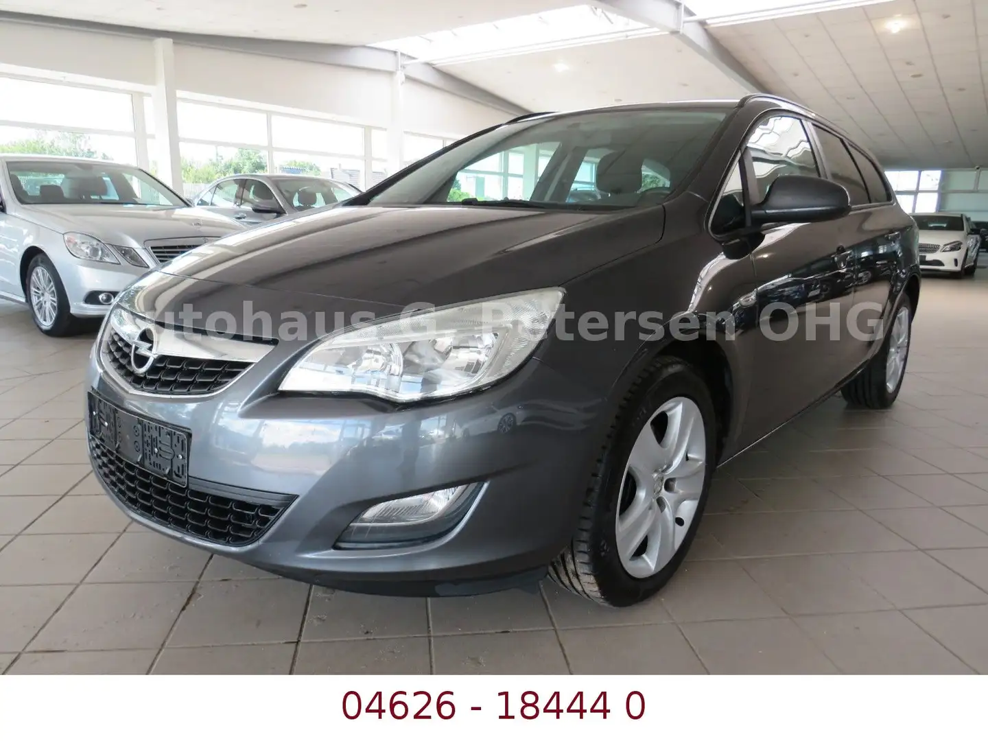 Opel Astra J Sports Tourer*AHK*Tüv 01/27*Tempo*8Fach* Grau - 1