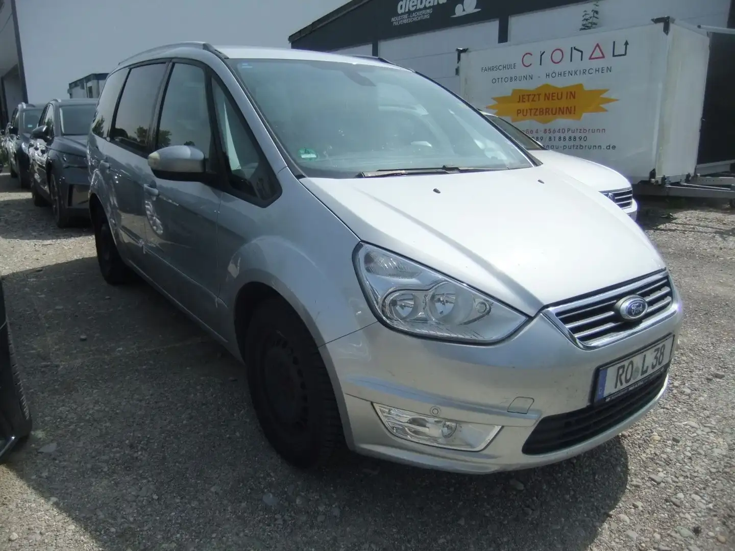 Ford Galaxy Trend 2.0i AHK Alu PDC 7 Sitzer Plateado - 2