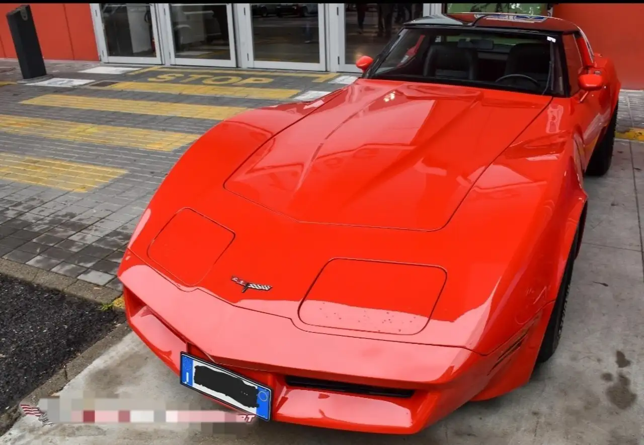 Corvette C3 Targa, foto 1