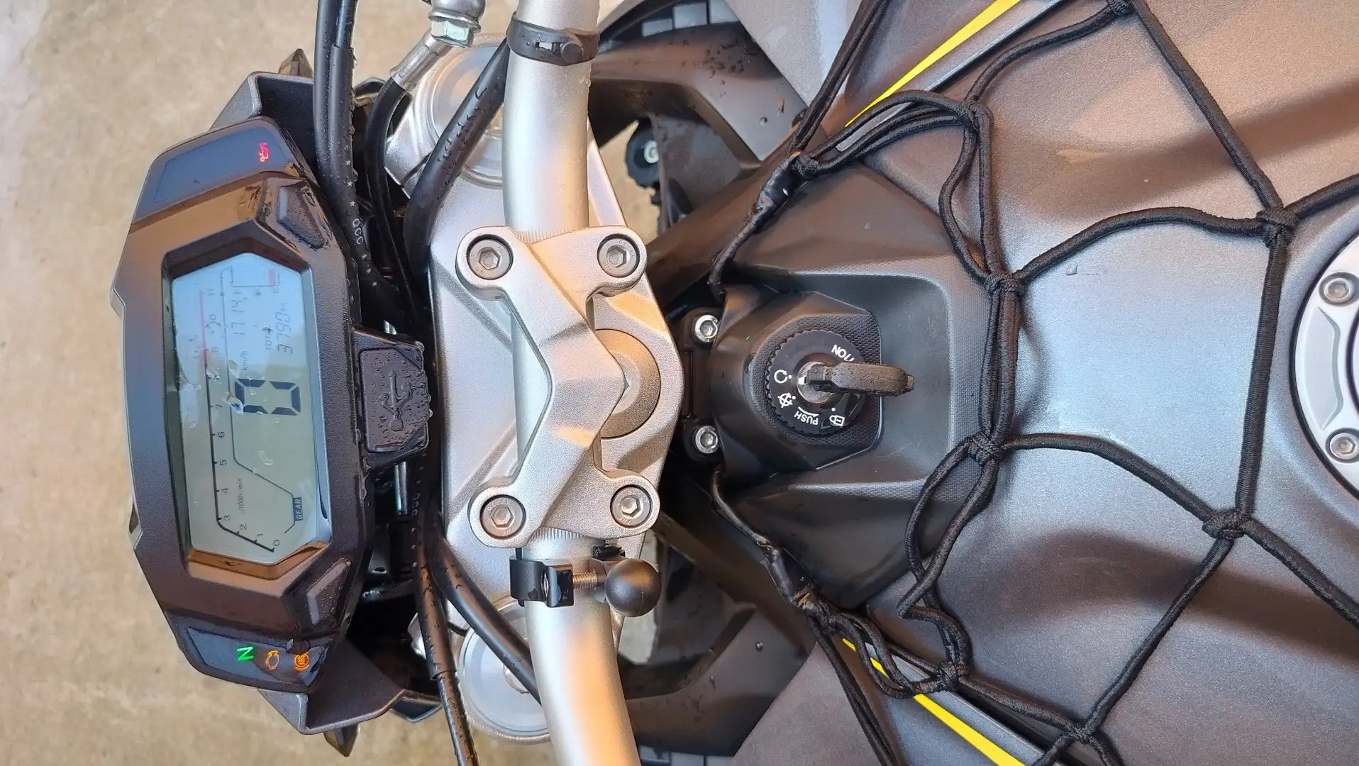 Voge 500R brivido 500 Grigio - 1