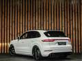 Porsche Cayenne 3.0 E-Hybrid 462PK Automaat | AKRAPOVIC | PANO | S Білий - thumbnail 20