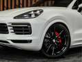 Porsche Cayenne 3.0 E-Hybrid 462PK Automaat | AKRAPOVIC | PANO | S Biały - thumbnail 35