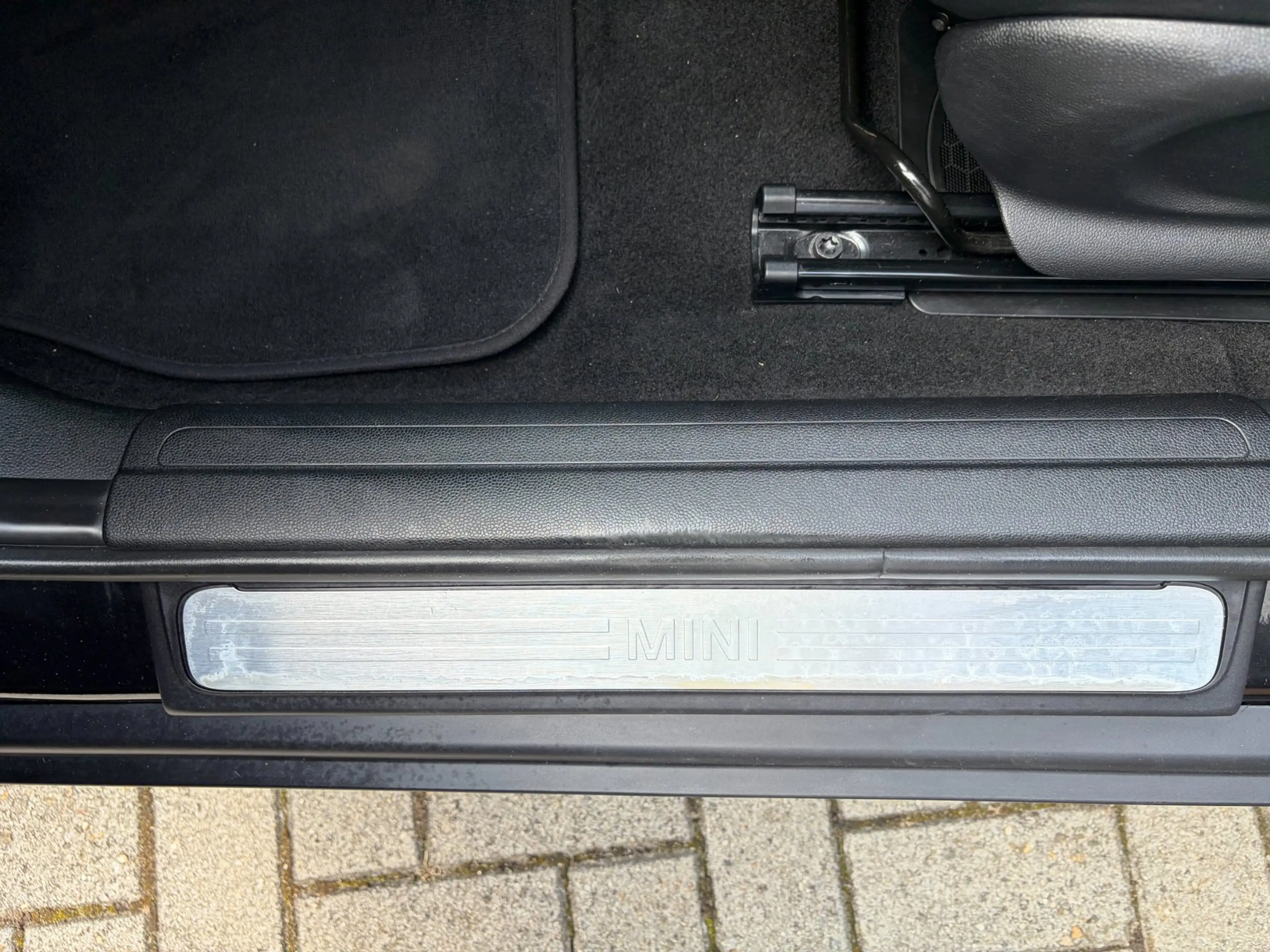 MINI Cooper Clubman 1.5 Chili Serious Business / Keyless / Headup / Na — photo 12