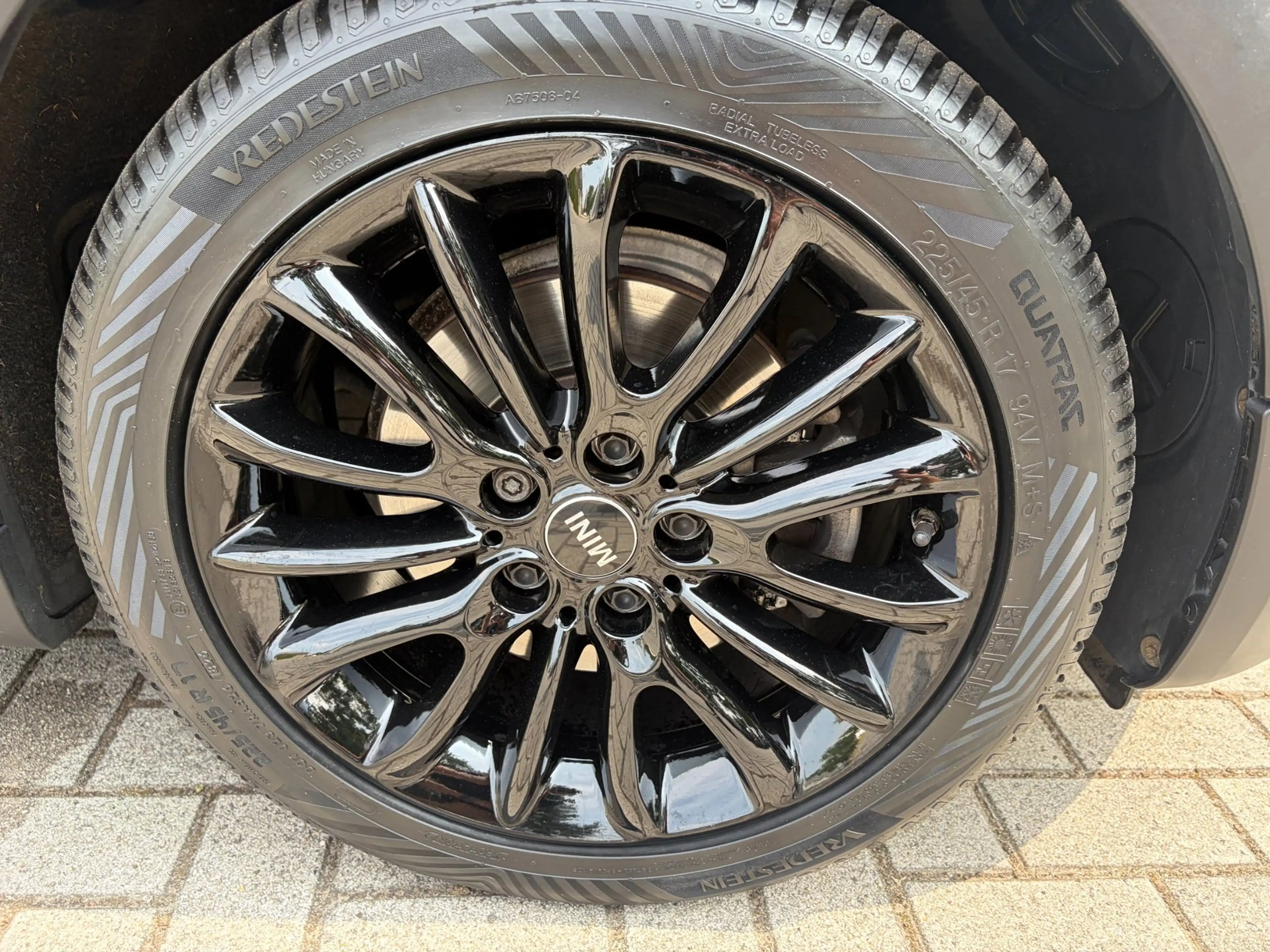 MINI Cooper Clubman 1.5 Chili Serious Business / Keyless / Headup / Na — photo 48
