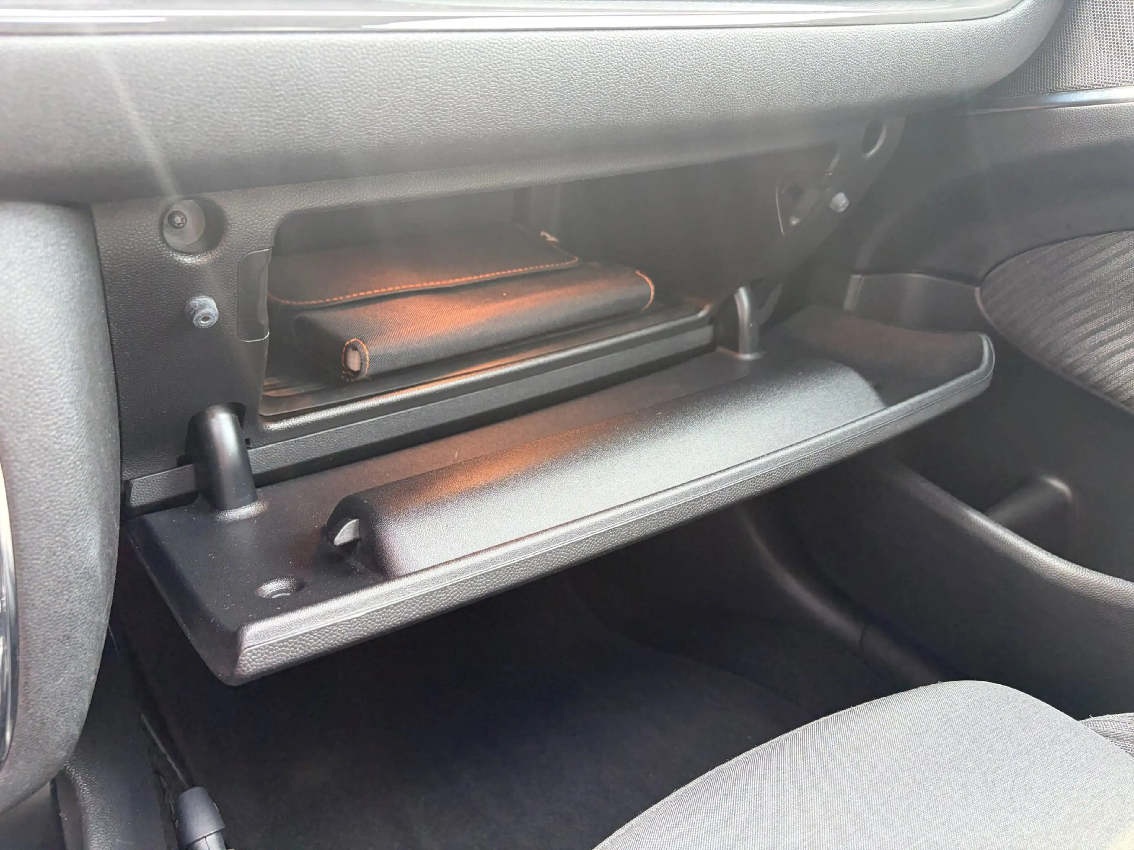 MINI Cooper Clubman 1.5 Chili Serious Business / Keyless / Headup / Na — photo 38