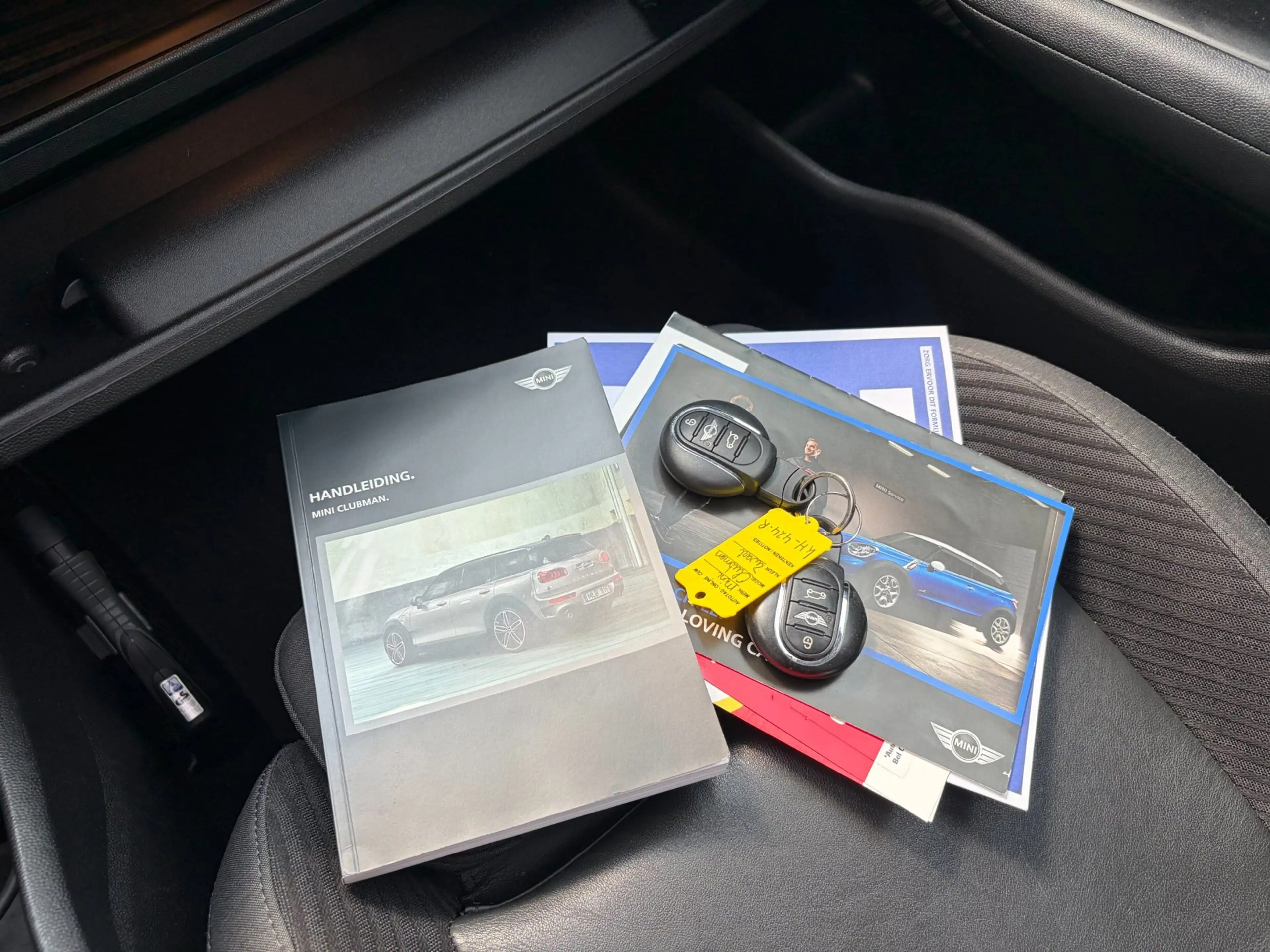MINI Cooper Clubman 1.5 Chili Serious Business / Keyless / Headup / Na — photo 39