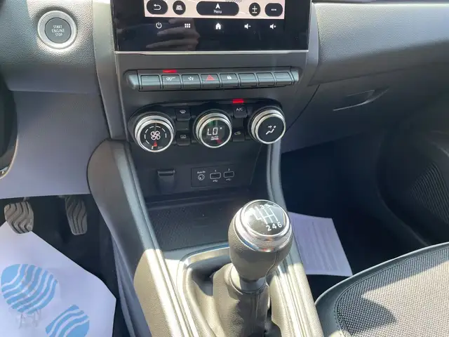 Renault Captur view 12