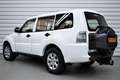 Mitsubishi Pajero 3.2 DI-D+AHK+7.Sitzer+STHZ+1.Hand+66.900 Blanc - thumbnail 2