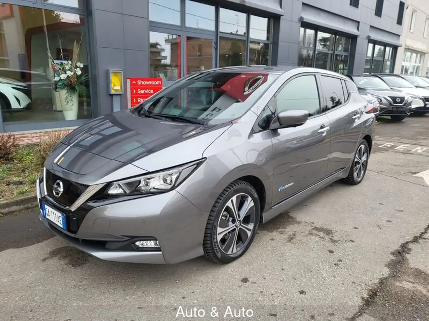 Nissan Leaf N-Connecta 40kWh 150cv my19 Grigio - 1