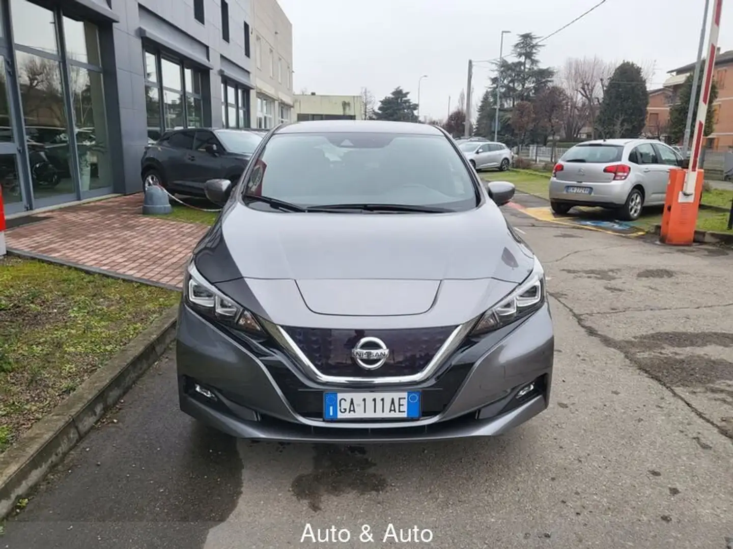 Nissan Leaf N-Connecta 40kWh 150cv my19 Grigio - 2