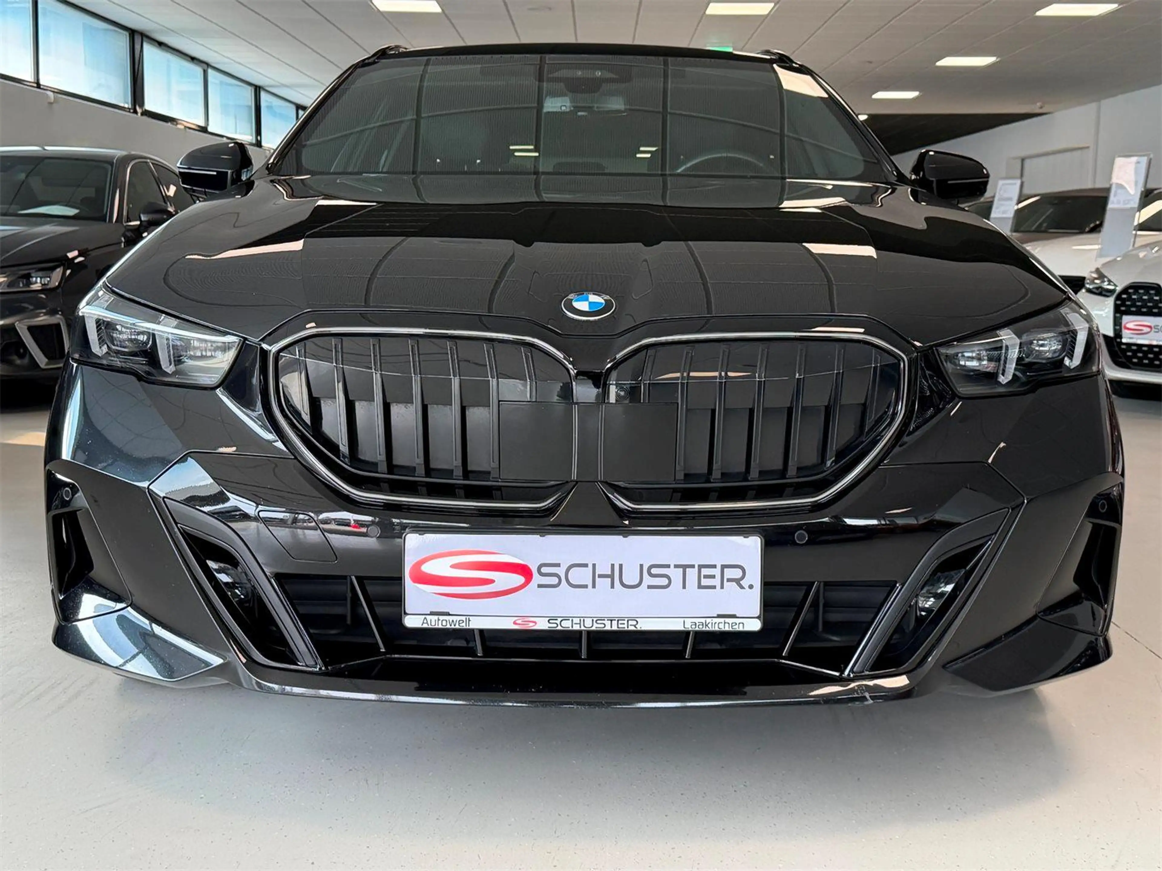 BMW 540 d MHEV xDrive *MSportPro* *Neupreis 104k* — photo 2