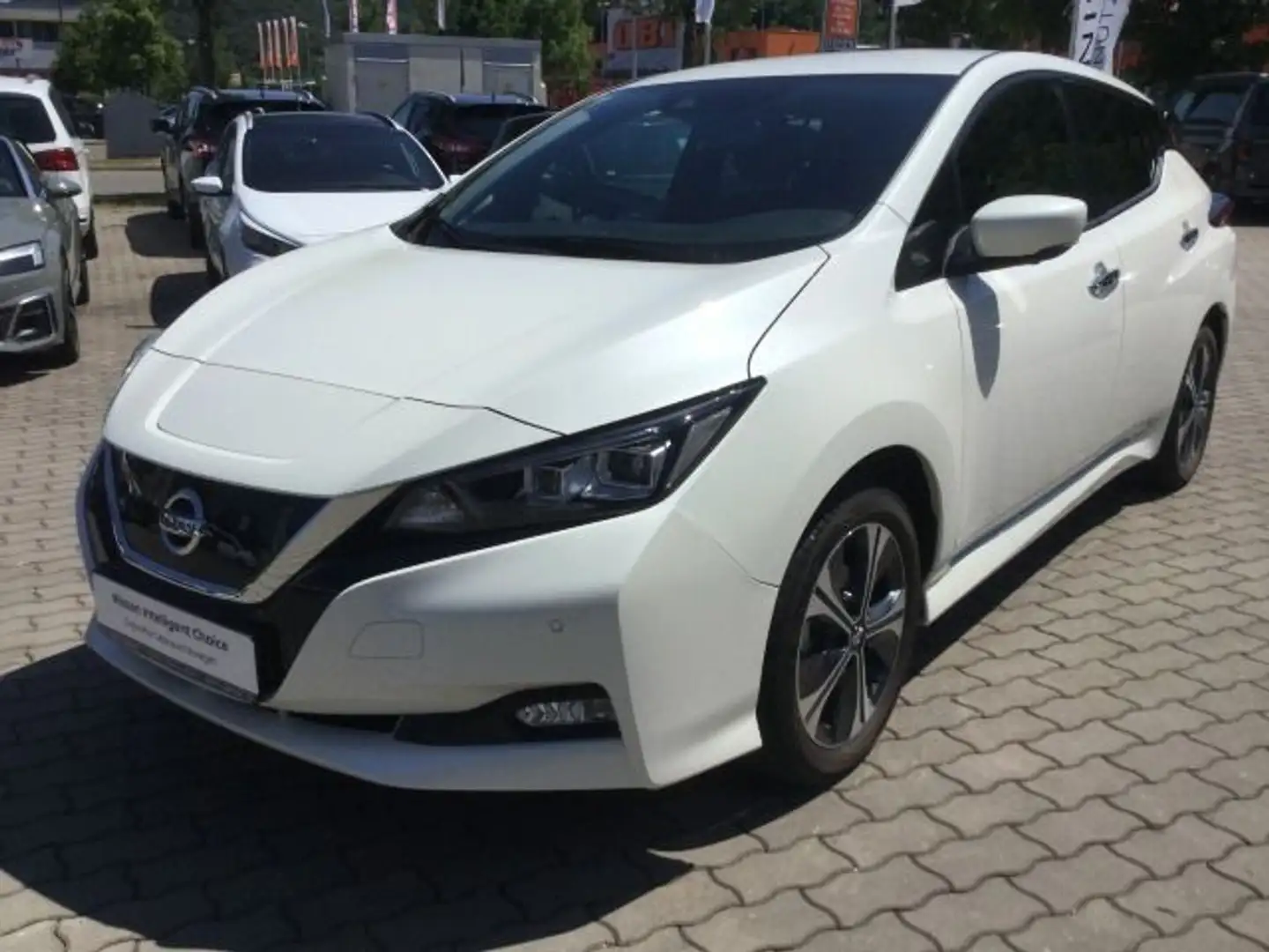 Nissan Leaf 62 kWh e+N-Connecta LED WINTER 360° AHK Weiß - 2