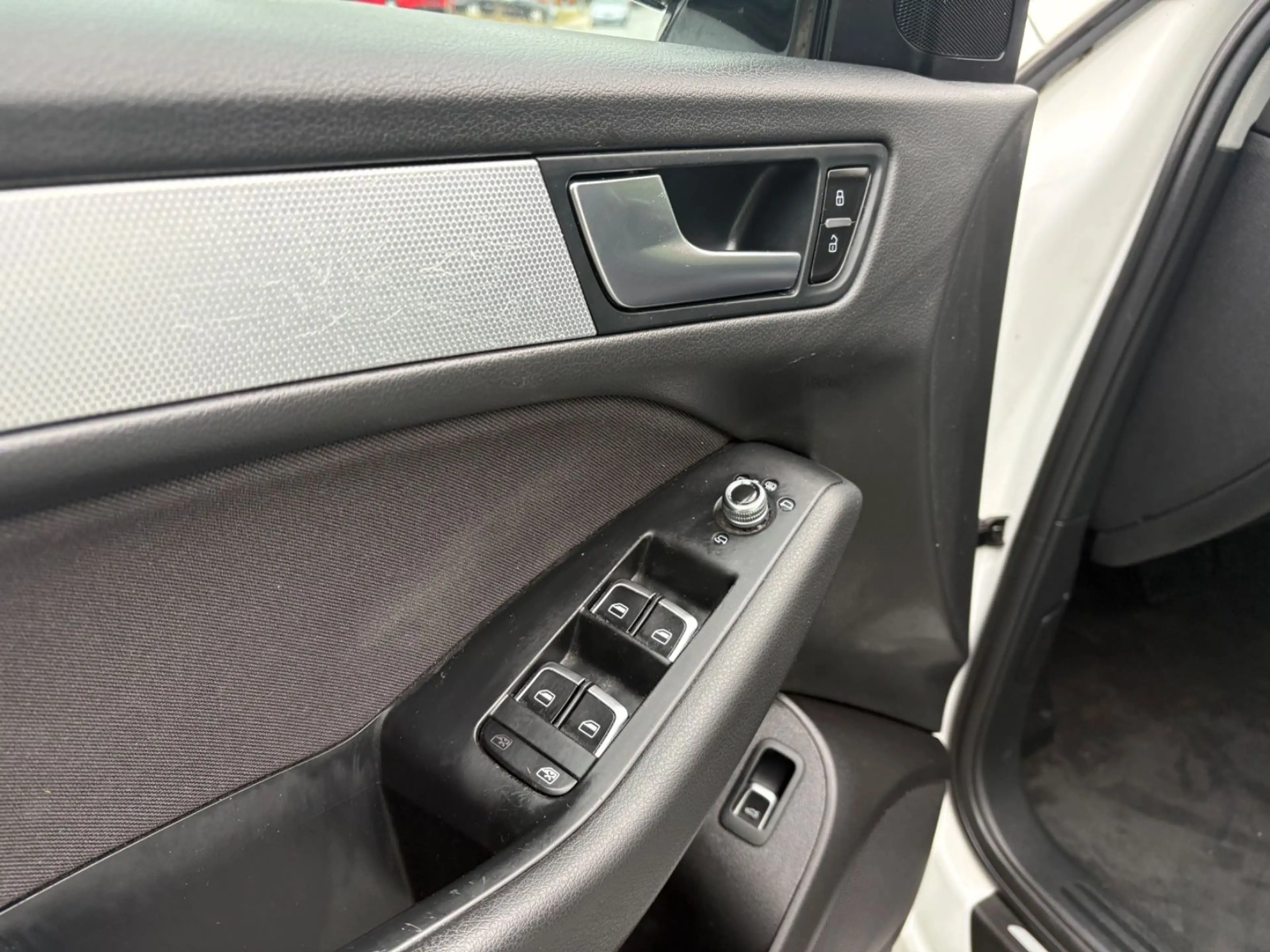 Audi Q5 2.0 TDI 120 kW quattro*NAVI*KAMERA*SHZ*TÜVNEU — photo 12