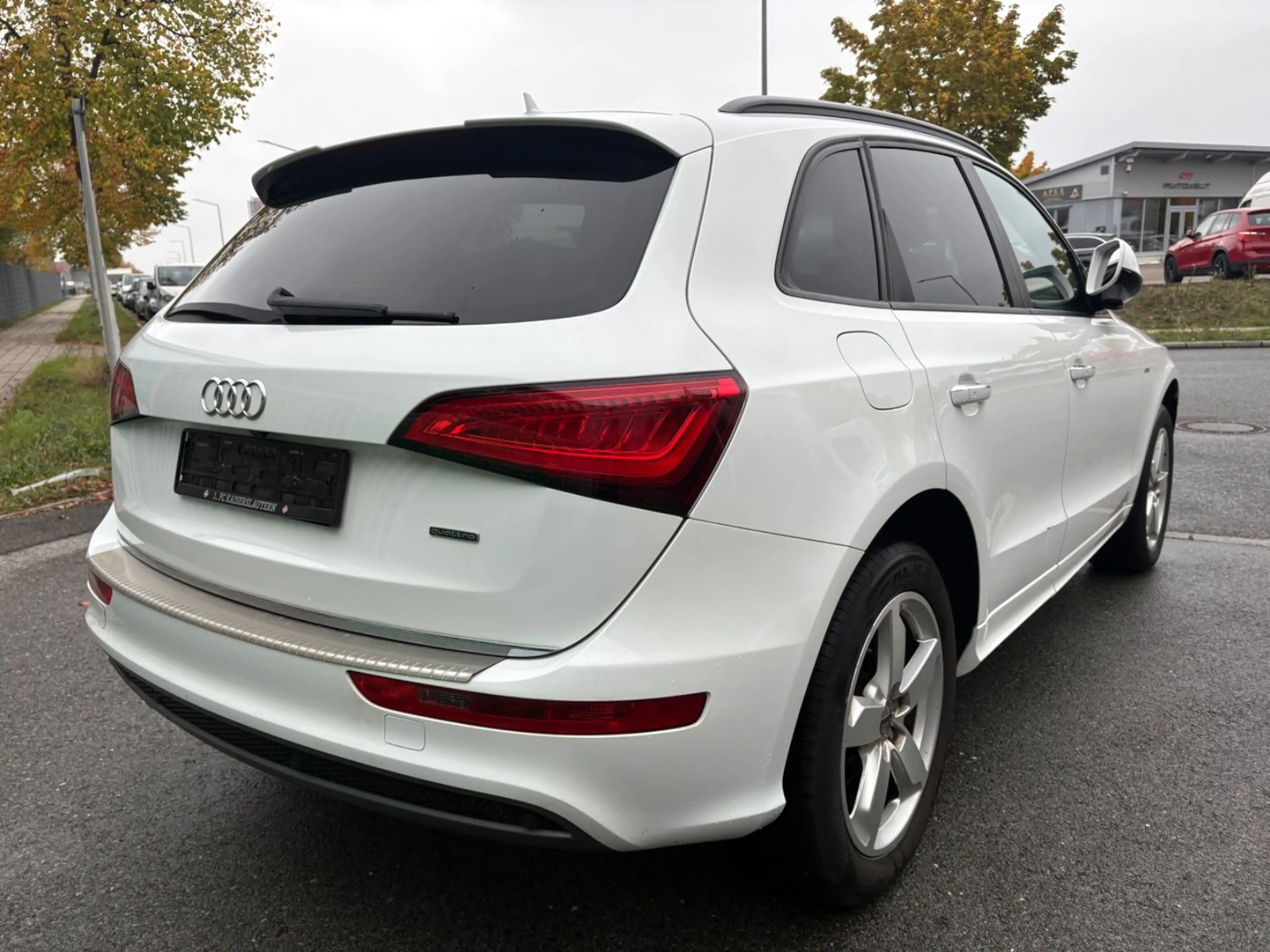 Audi Q5 2.0 TDI 120 kW quattro*NAVI*KAMERA*SHZ*TÜVNEU — photo 6