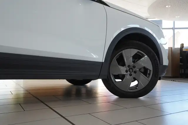 Opel Grandland view 8