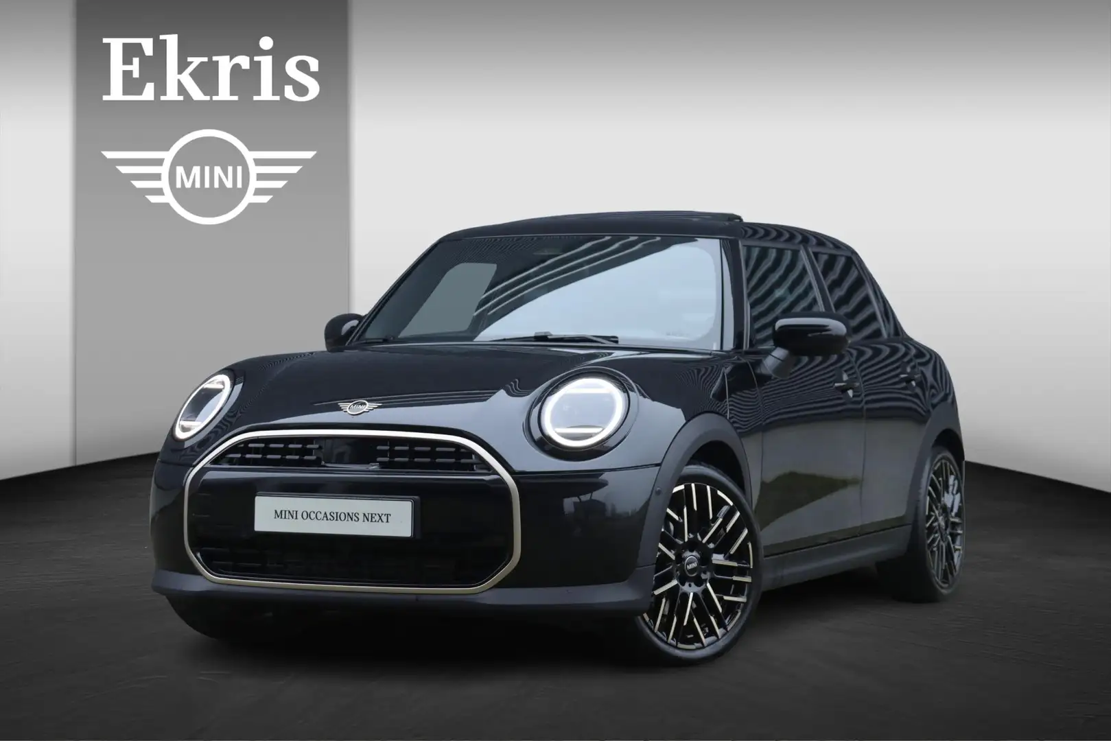 MINI Cooper C 5-deurs | Favoured Trim + Pakket M + Panodak + Hea Noir - 1
