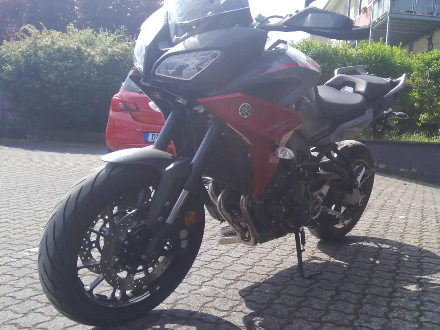 Yamaha MT-09 Tracer Gris - 2