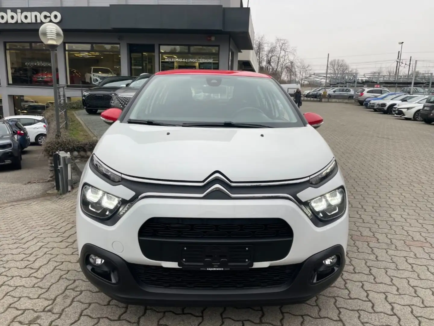 Citroen C3 PureTech 83 Shine+TETTO ROSSO+CarPlay+LED-16.370KM Bianco - 2