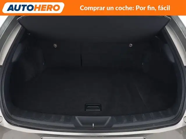 Lexus Ux view 18