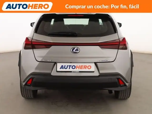 Lexus Ux view 5