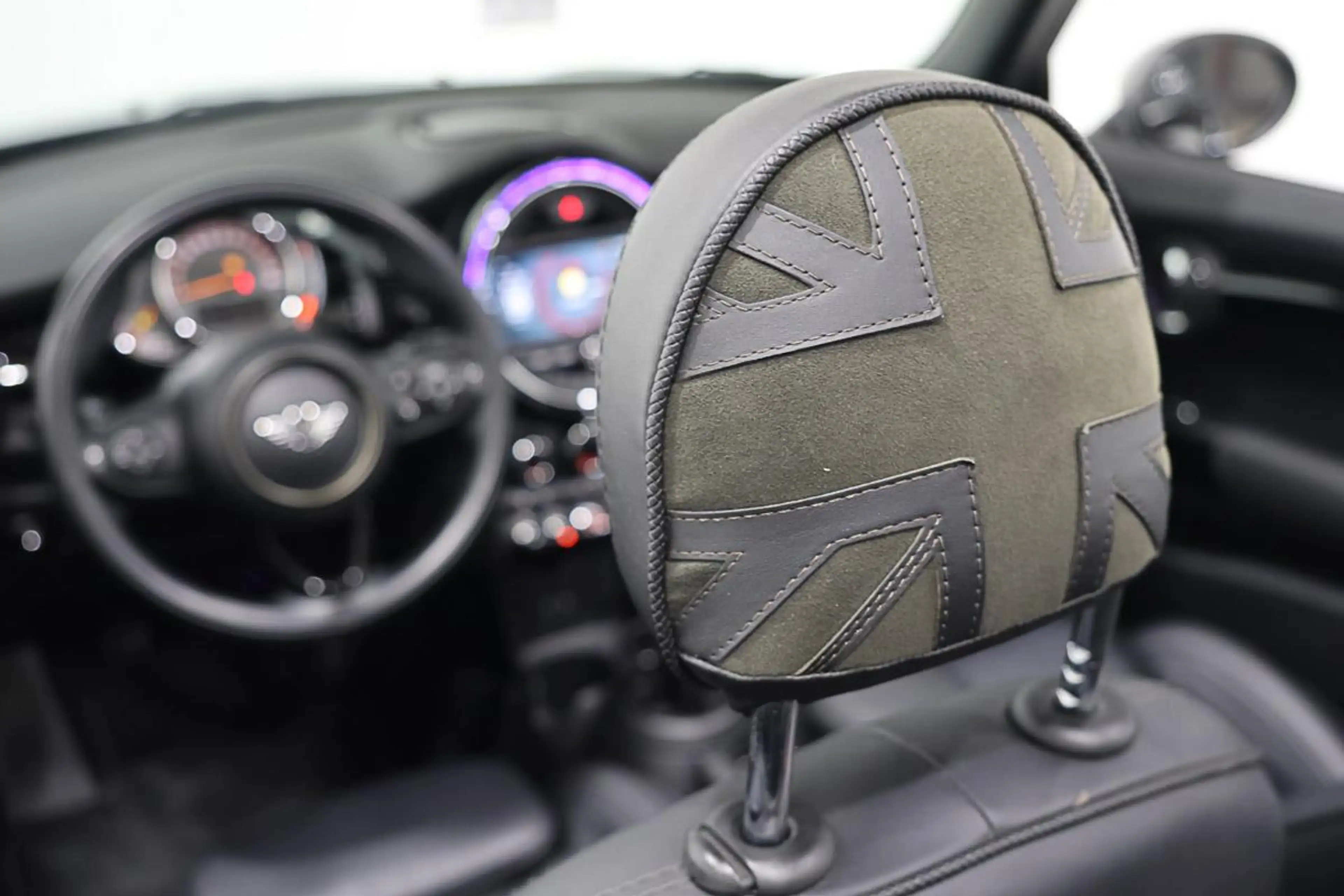 MINI Cooper Cabrio 1.5 T 136 17 BLACK - LED - CUIR - GPS — photo 15