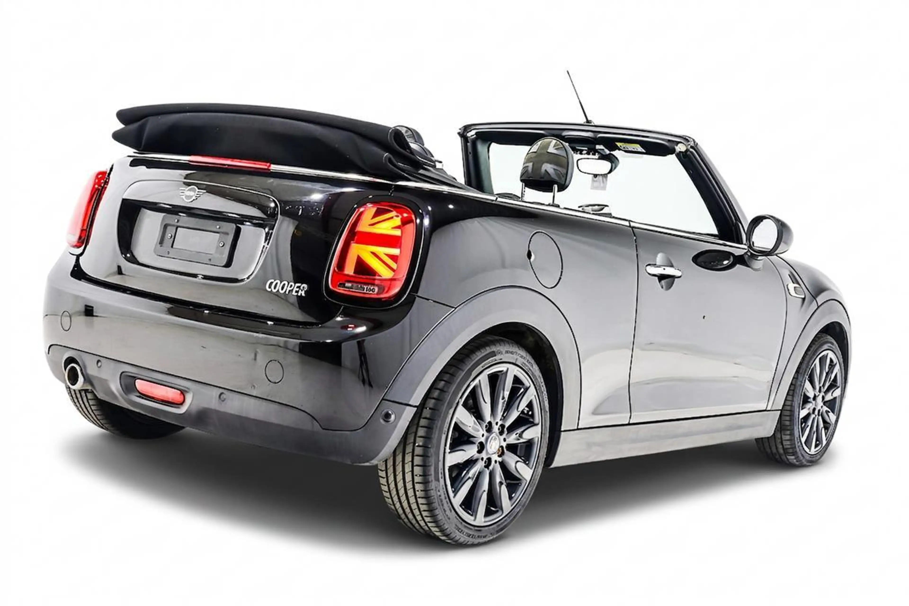 MINI Cooper Cabrio 1.5 T 136 17 BLACK - LED - CUIR - GPS — photo 3