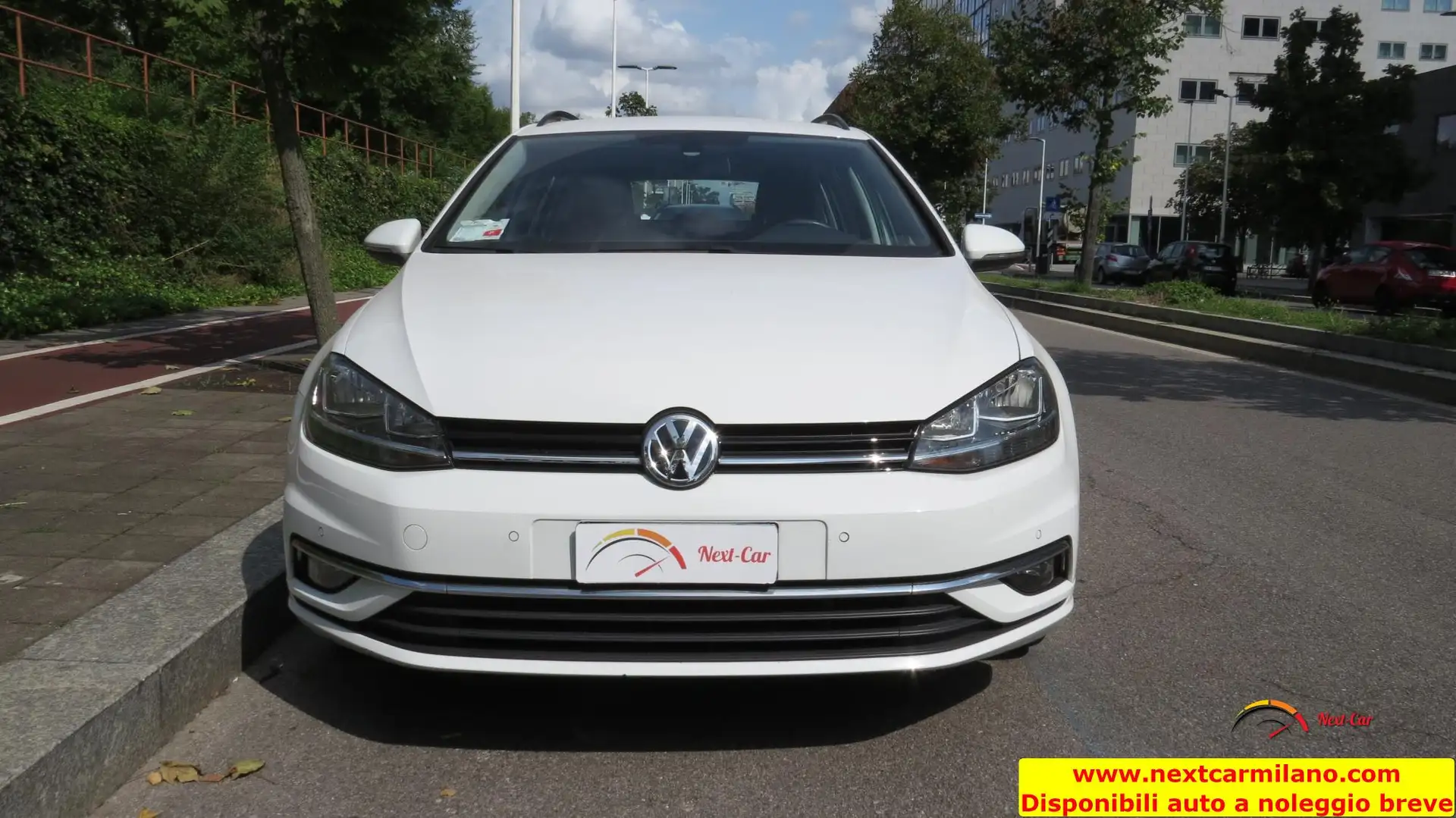 Volkswagen Golf Variant 1.6 tdi Business 115cv Bianco - 2