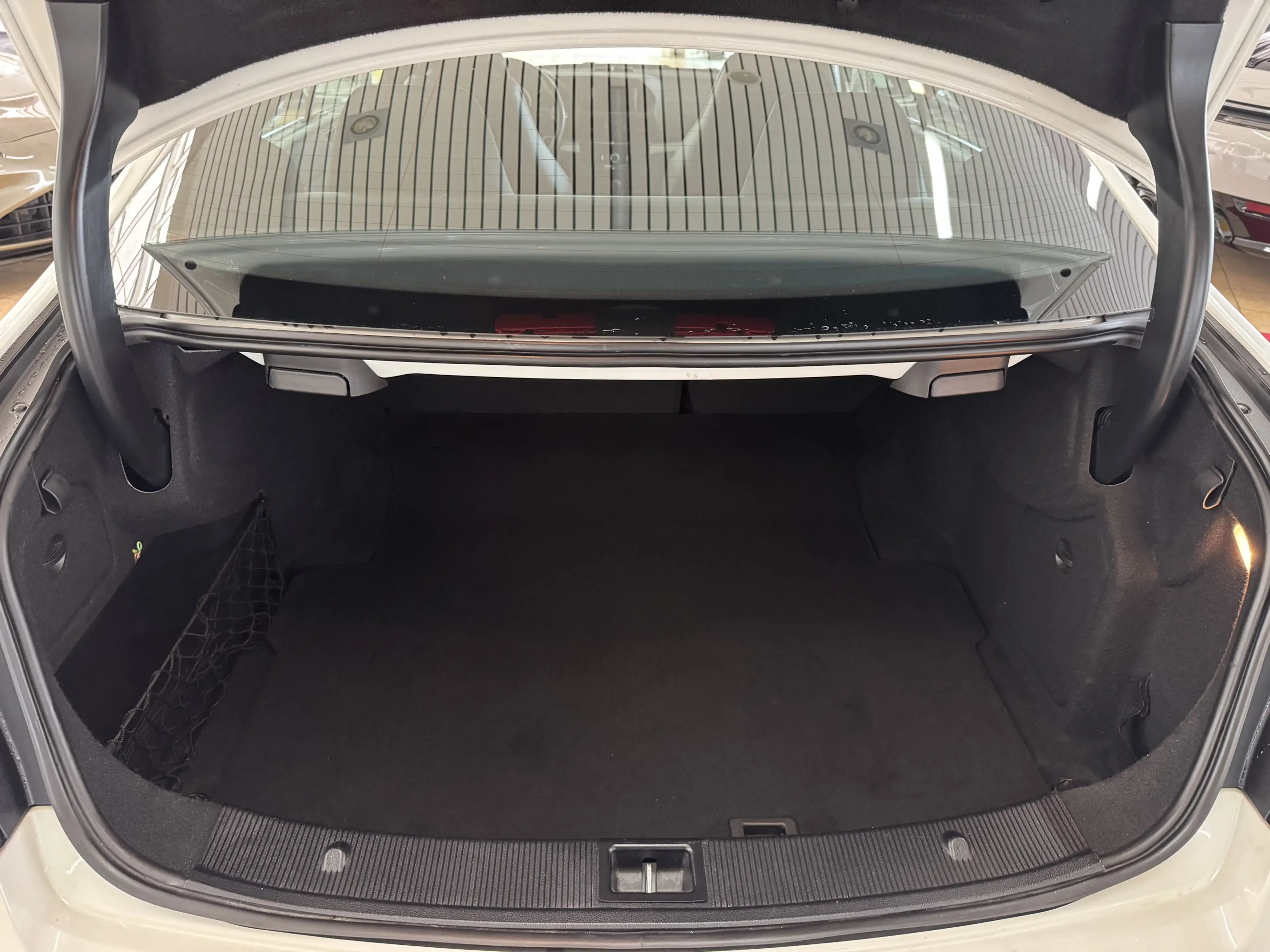 Mercedes-Benz E 250 CDI AMG-LiNE *PANO*NAVi*PDC*LEDER*Bi XENON — photo 15