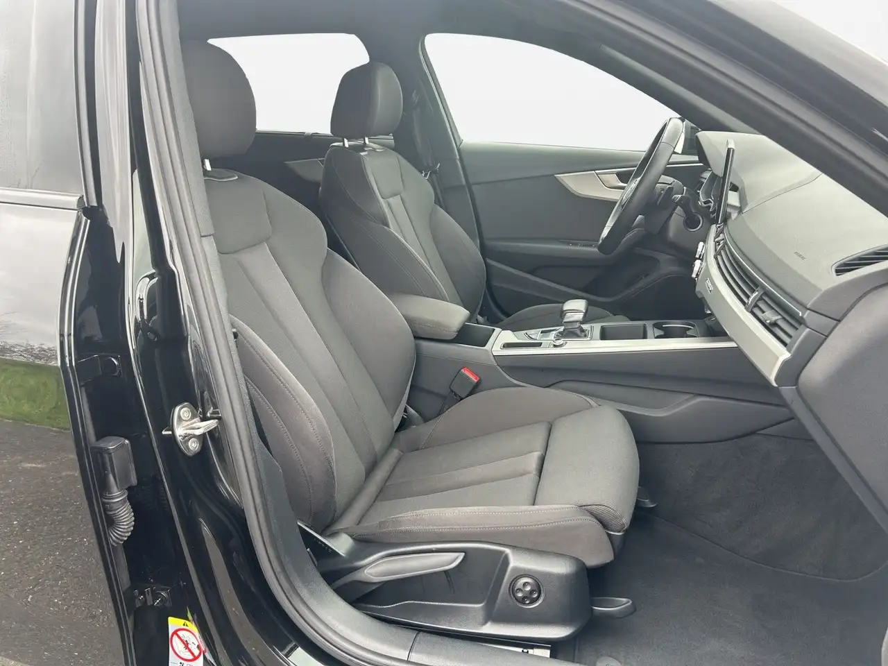 Audi A4 40 TDI QUATT S LINE COMPETITION *MATRIX 4