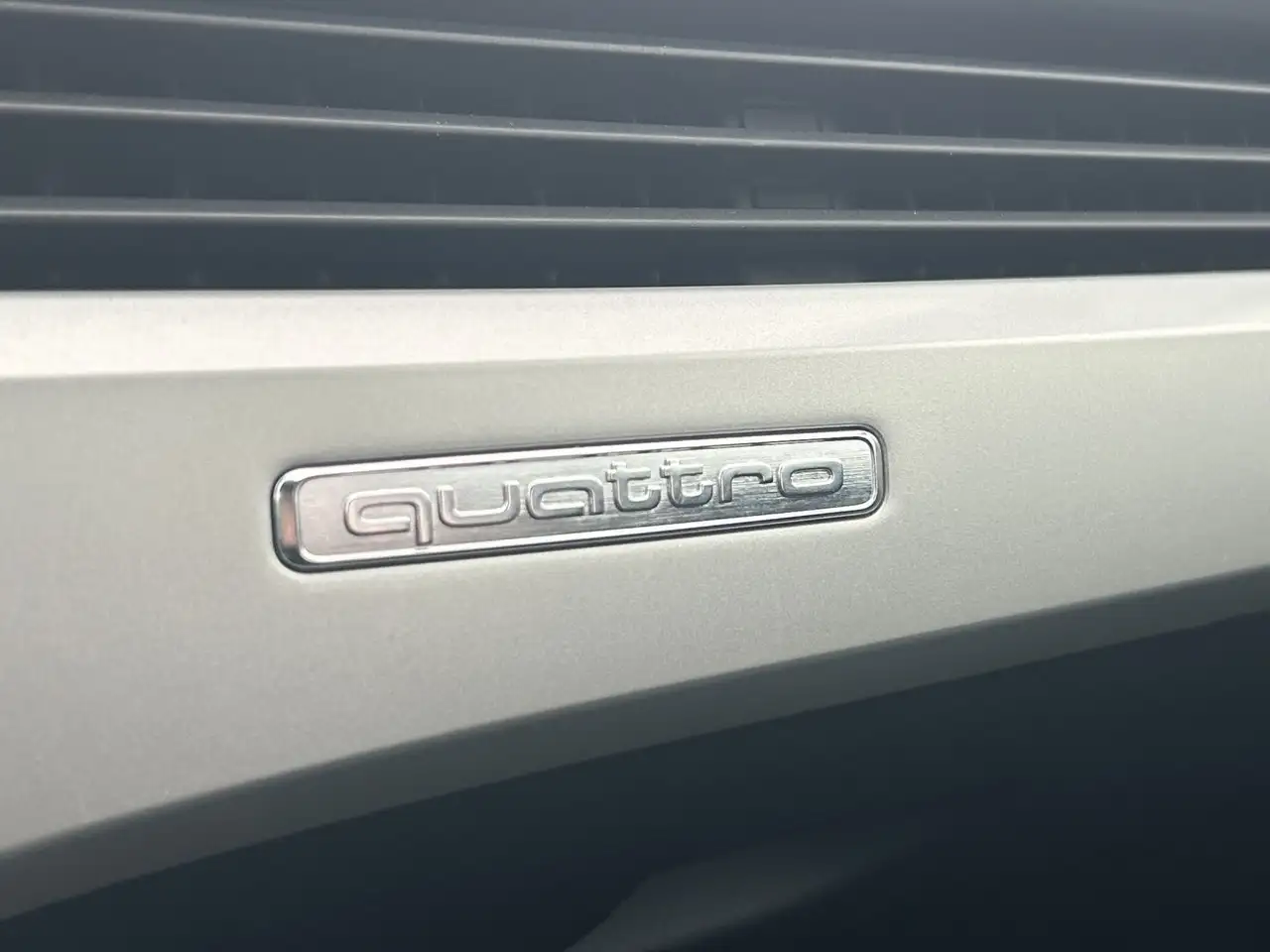 Audi A4 40 TDI QUATT S LINE COMPETITION *MATRIX 14