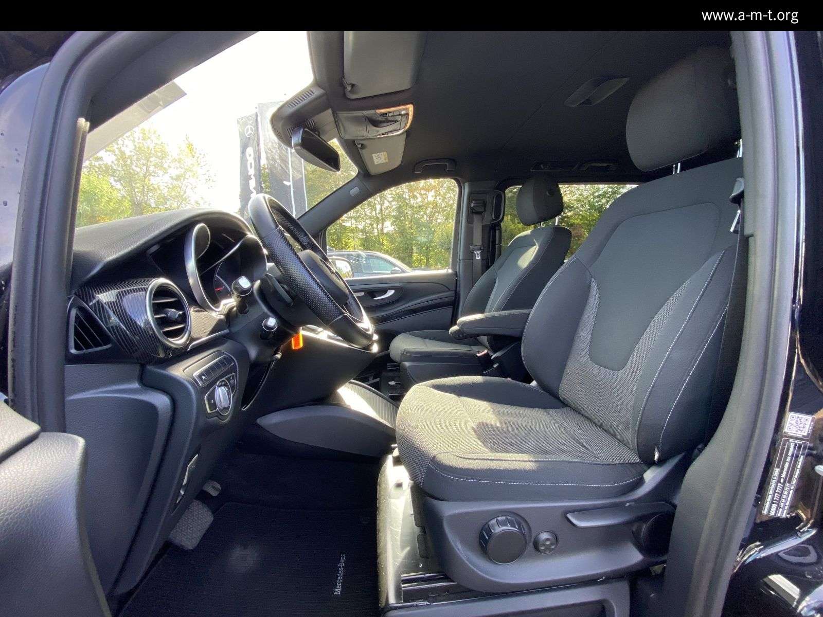 Mercedes-Benz V 250