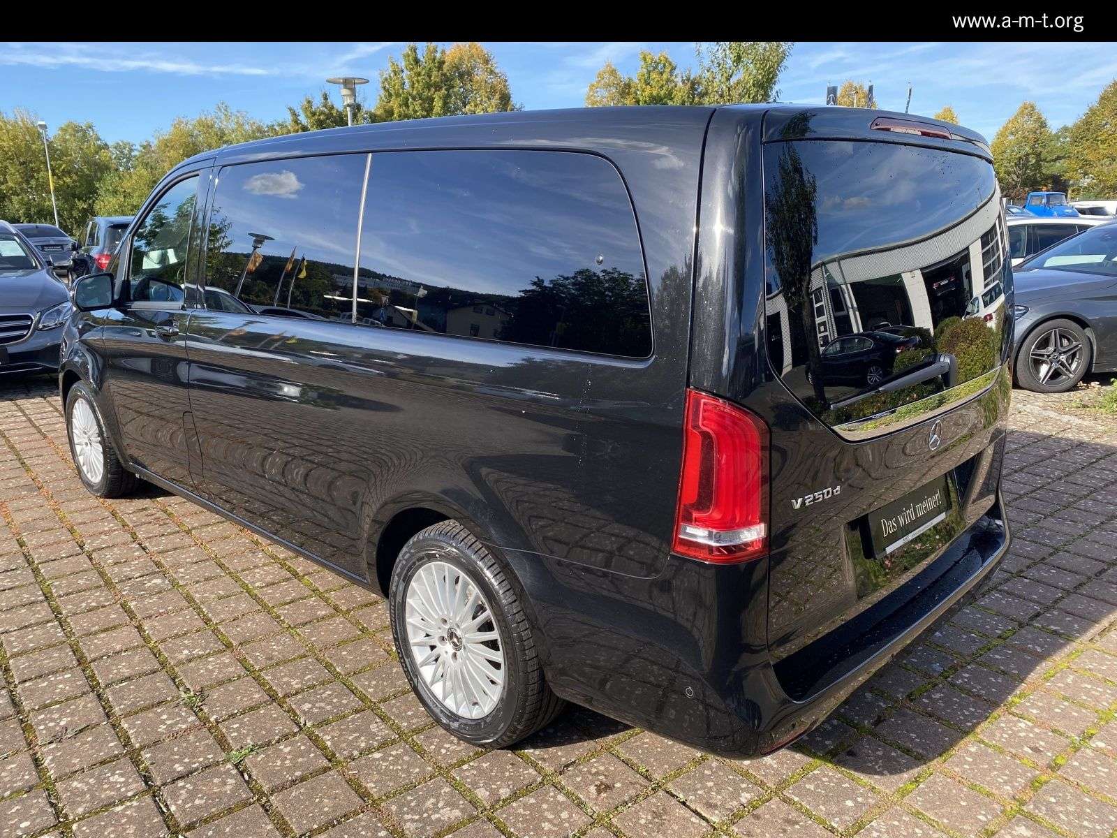 Mercedes-Benz V 250