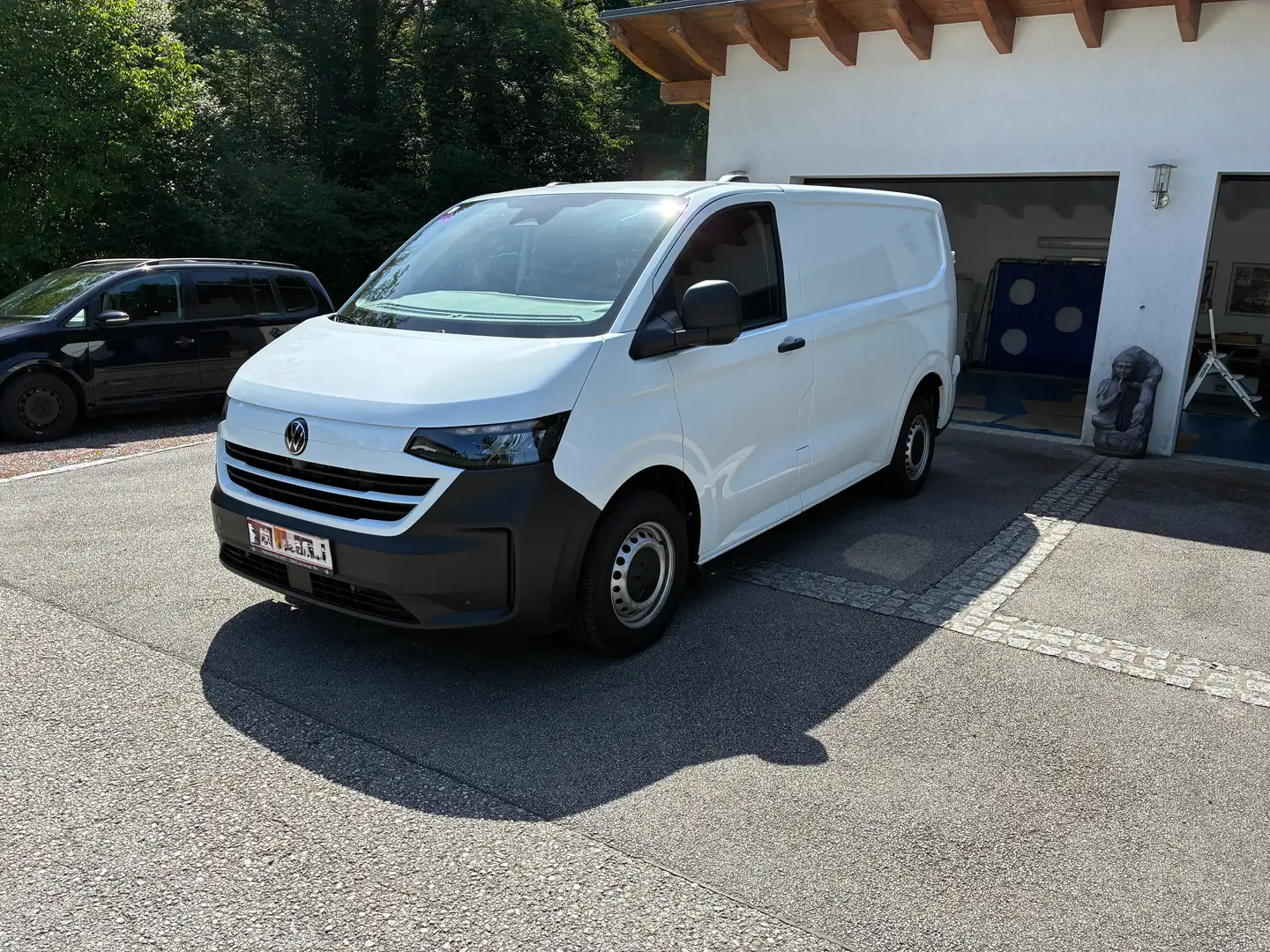 Volkswagen T7 Transporter Kastenwagen LR 2,0 TDI Entry Weiß - 1