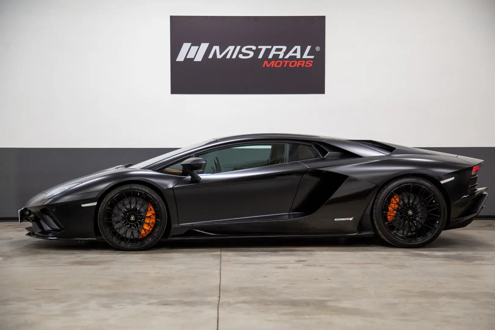 Lamborghini Aventador S 6.5 V12 Fekete - 2