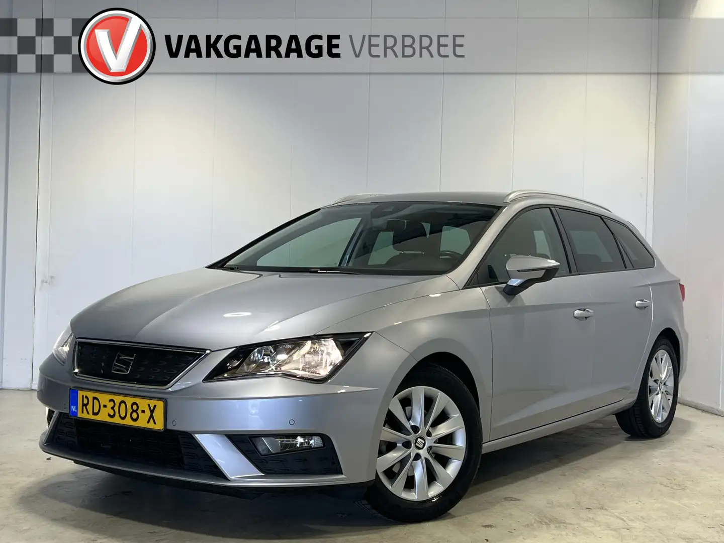 SEAT Leon ST 1.0 EcoTSI Style Business Intense | Navigatie/A Grijs - 1