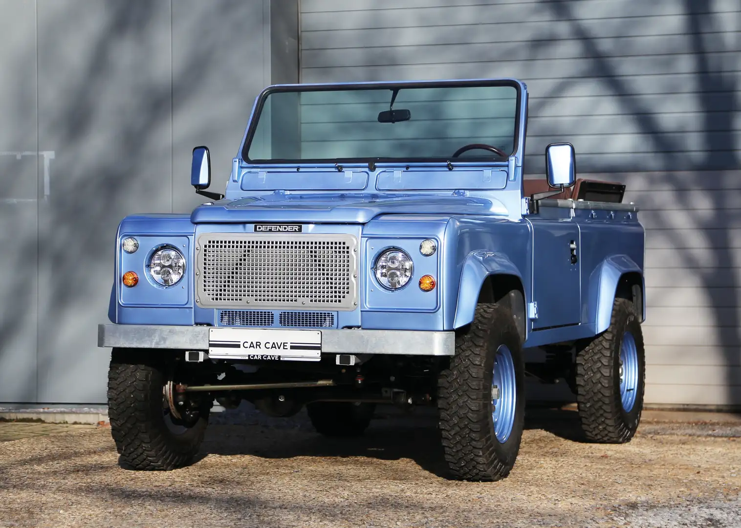 Land Rover Defender 90 original V8 - Full Restoration Bleu - 1