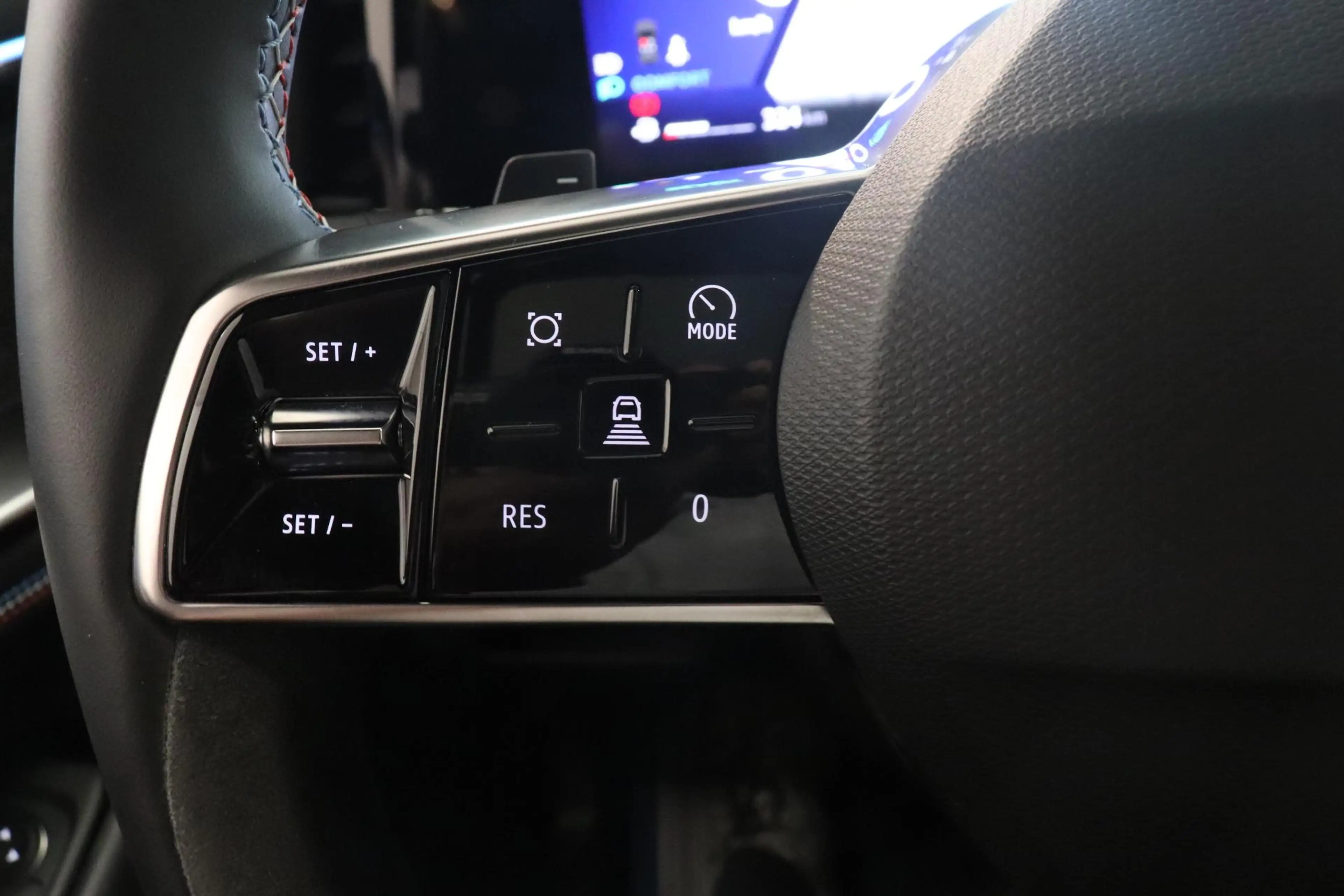 Renault Rafale 1.2 E-Tech 4x4 plug-in hybrid 300 atelier Alpine | — photo 24