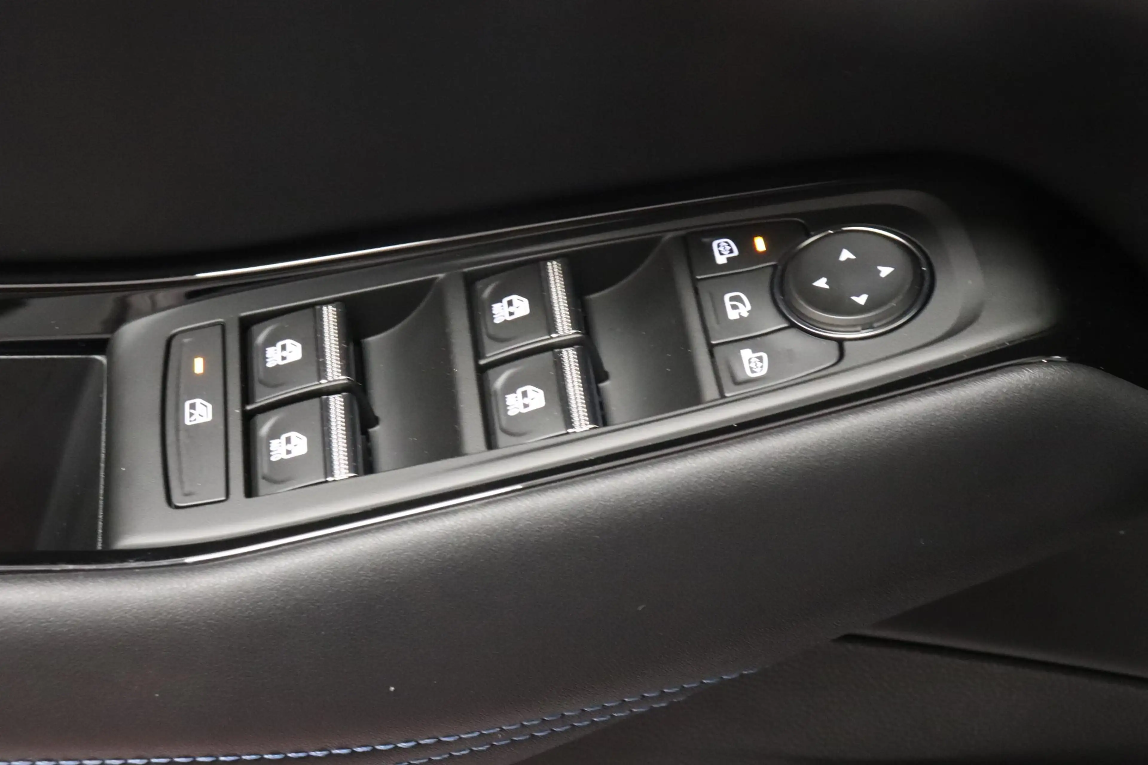Renault Rafale 1.2 E-Tech 4x4 plug-in hybrid 300 atelier Alpine | — photo 23