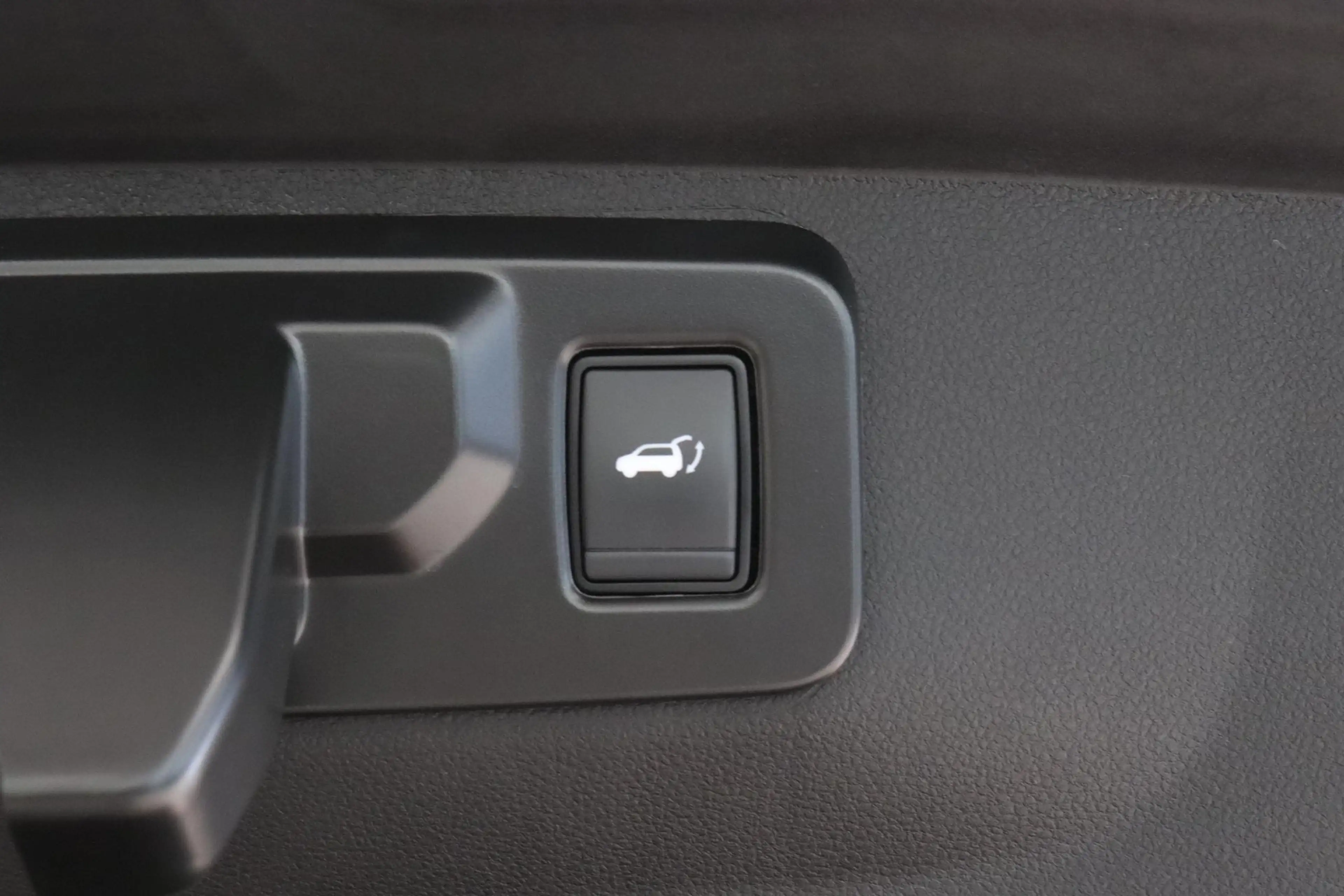 Renault Rafale 1.2 E-Tech 4x4 plug-in hybrid 300 atelier Alpine | — photo 38