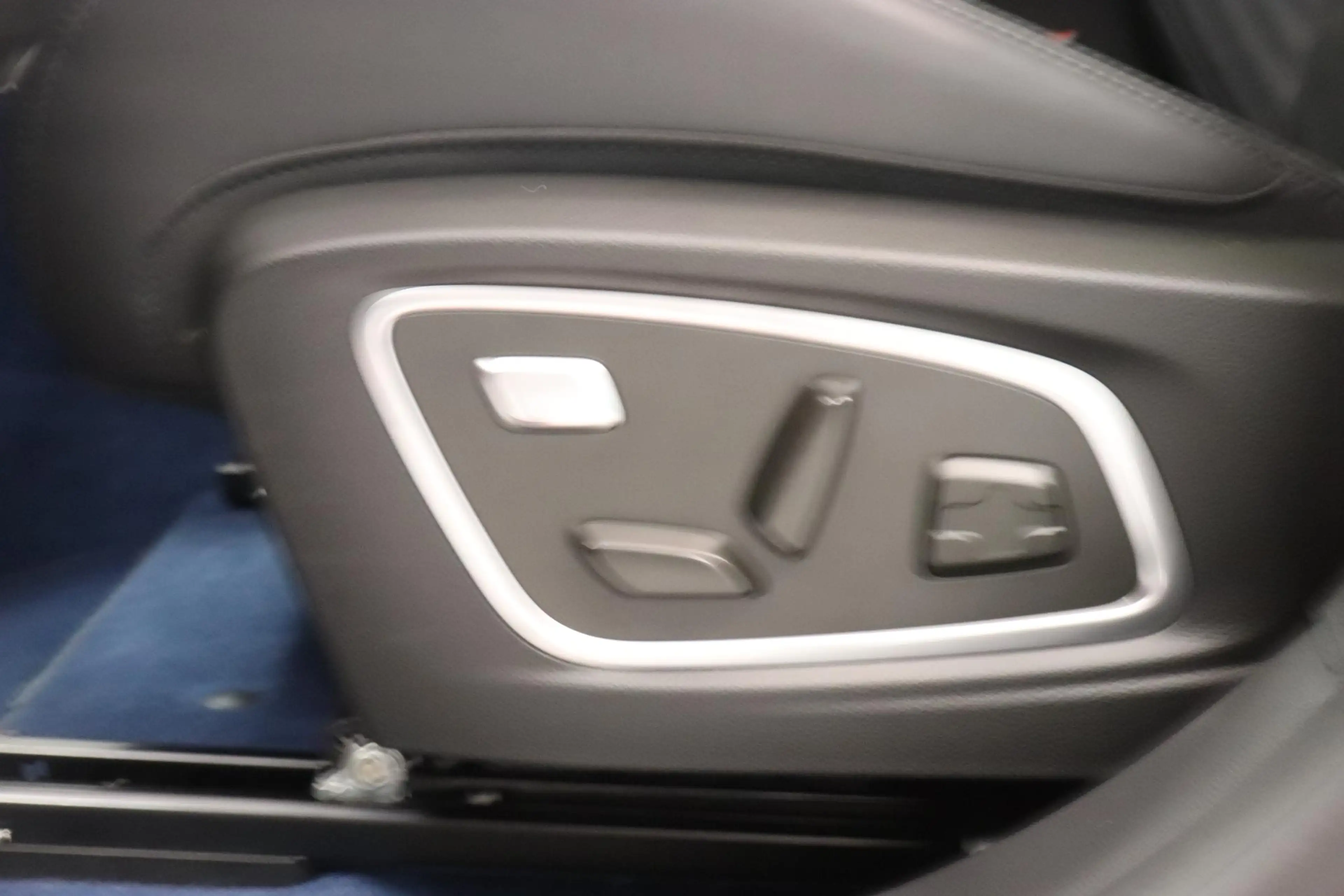 Renault Rafale 1.2 E-Tech 4x4 plug-in hybrid 300 atelier Alpine | — photo 31