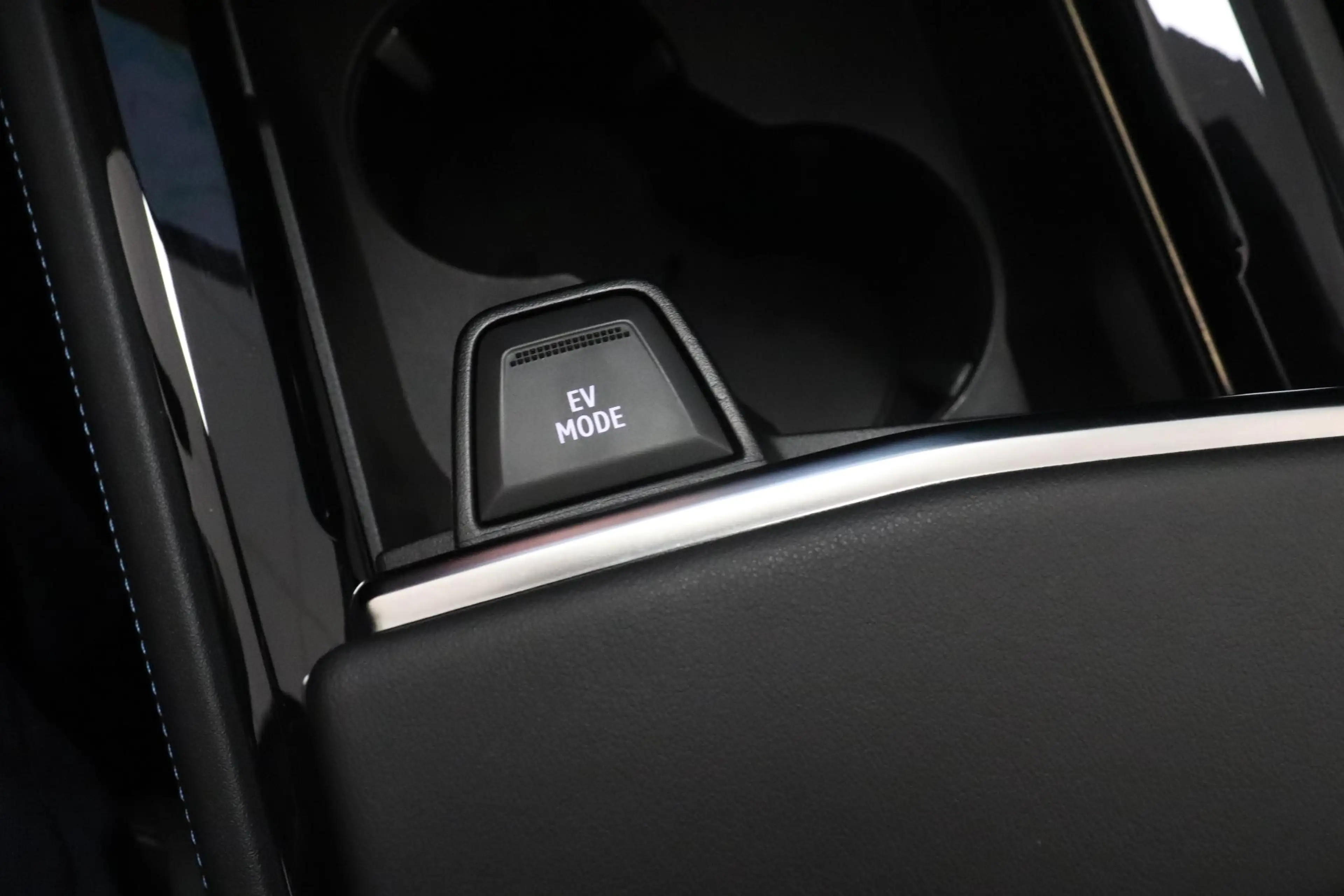 Renault Rafale 1.2 E-Tech 4x4 plug-in hybrid 300 atelier Alpine | — photo 34