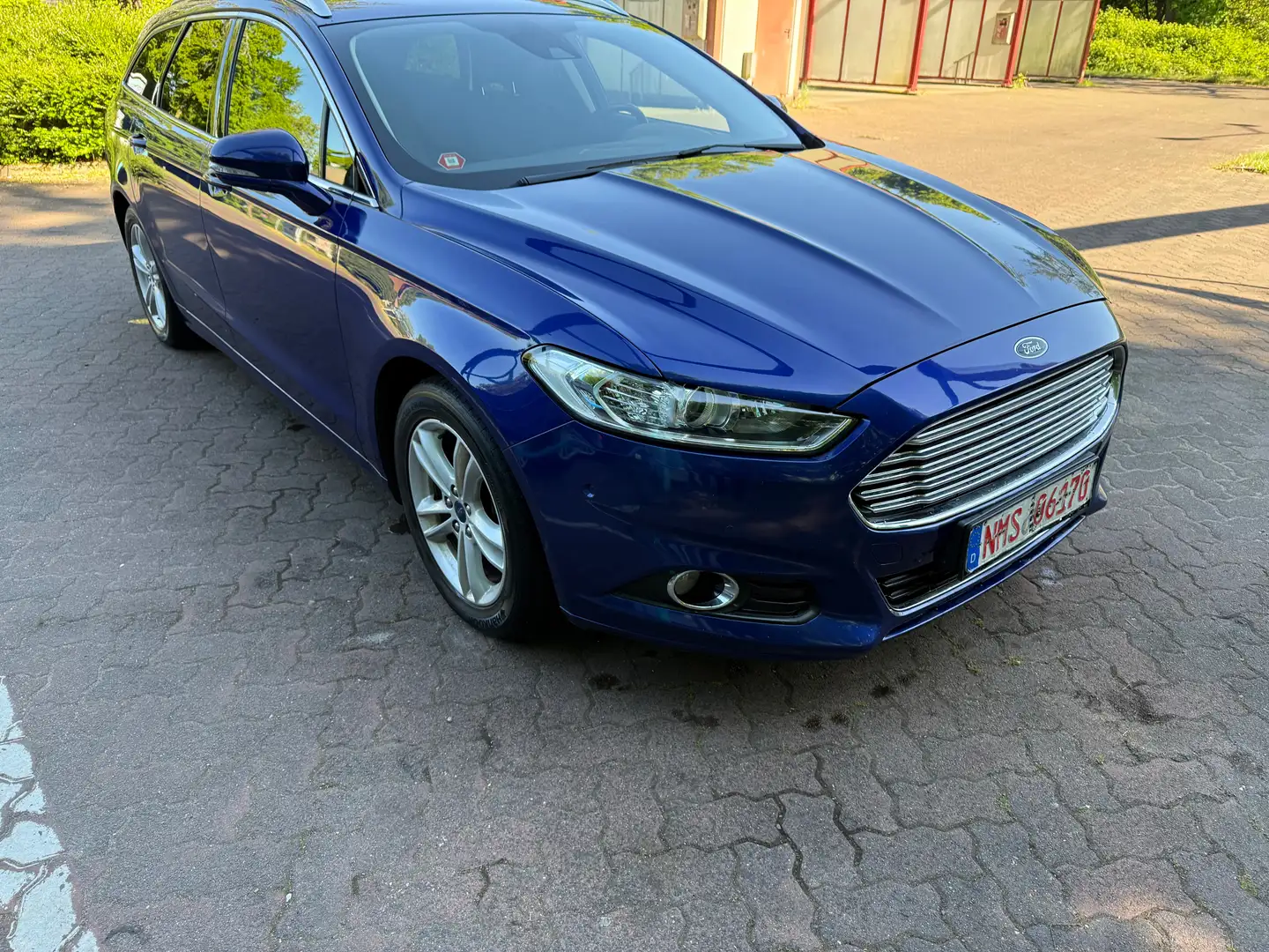 Ford Mondeo Turnier 2.0 TDCi Start-Stopp Titanium Blau - 2