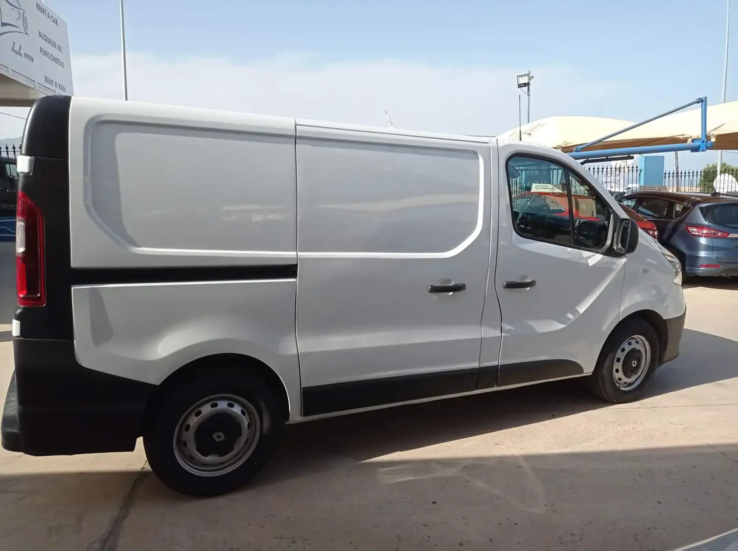 Renault Trafic Furgón 29 L1H1 Energy dCi TT 107kW Blanc - 2