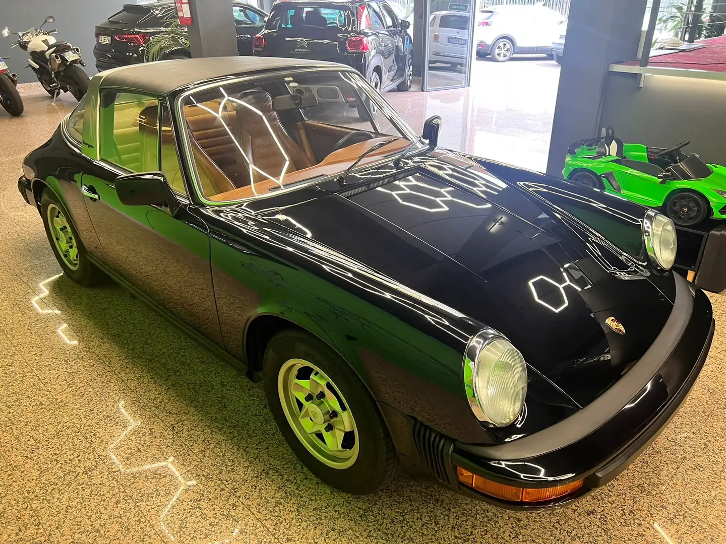 Porsche 911 TARGA Nero - 1