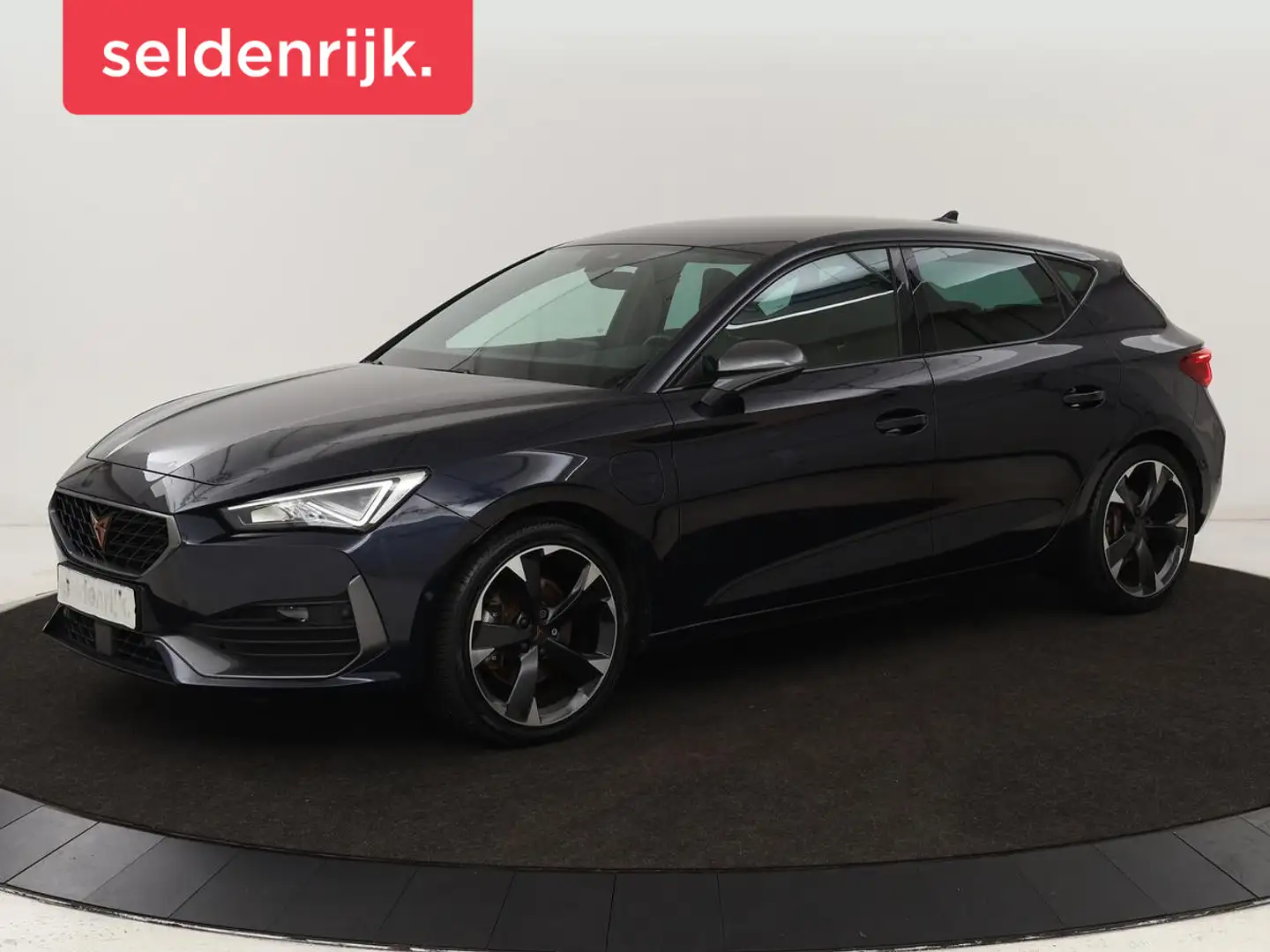 CUPRA Leon 1.4 e-Hybrid | Stoel & stuurverwarming | Camera | Blauw - 1