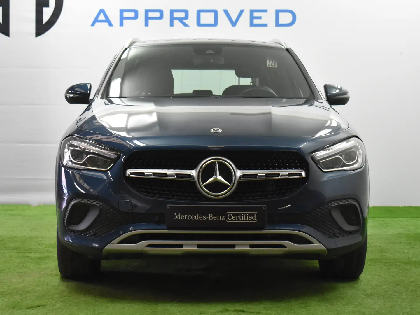 Mercedes-Benz GLA 180 d Off-Roader STYLE+MBUX+Lane Assist Blauw - 2