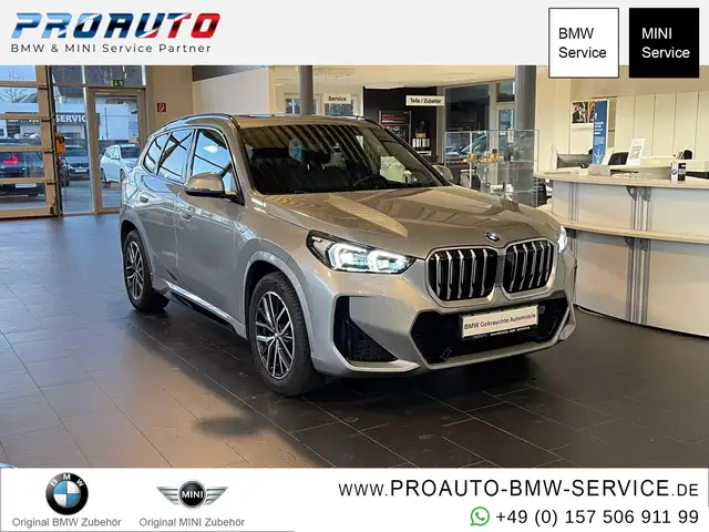 BMW X1 18i sDrive M Sport A-LED/AHK/Komf.Zg/Pano